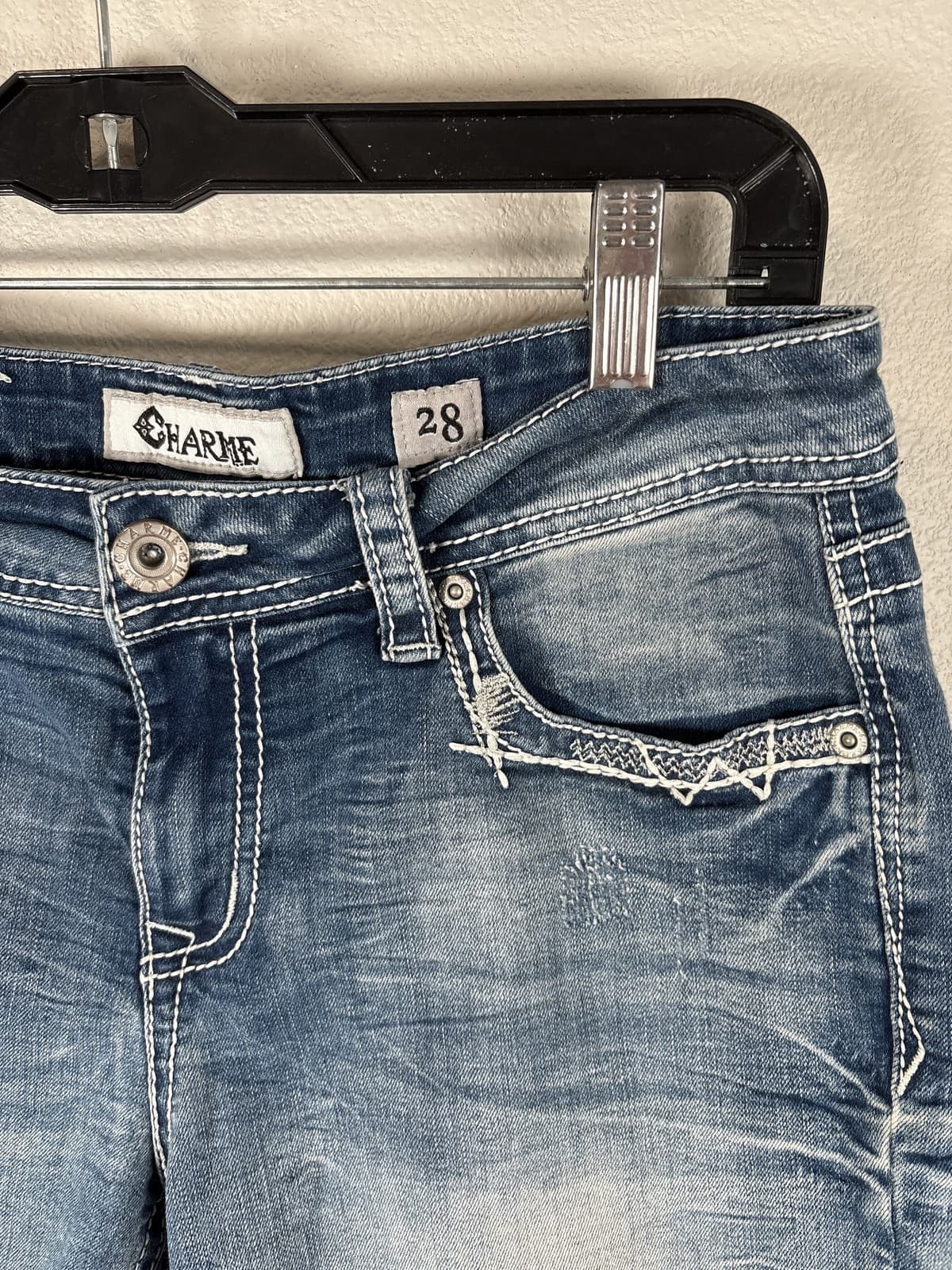 Charme Women's Size 28 Distressed Embroidered Frayed Hem Denim Shorts - Thumbnail 2