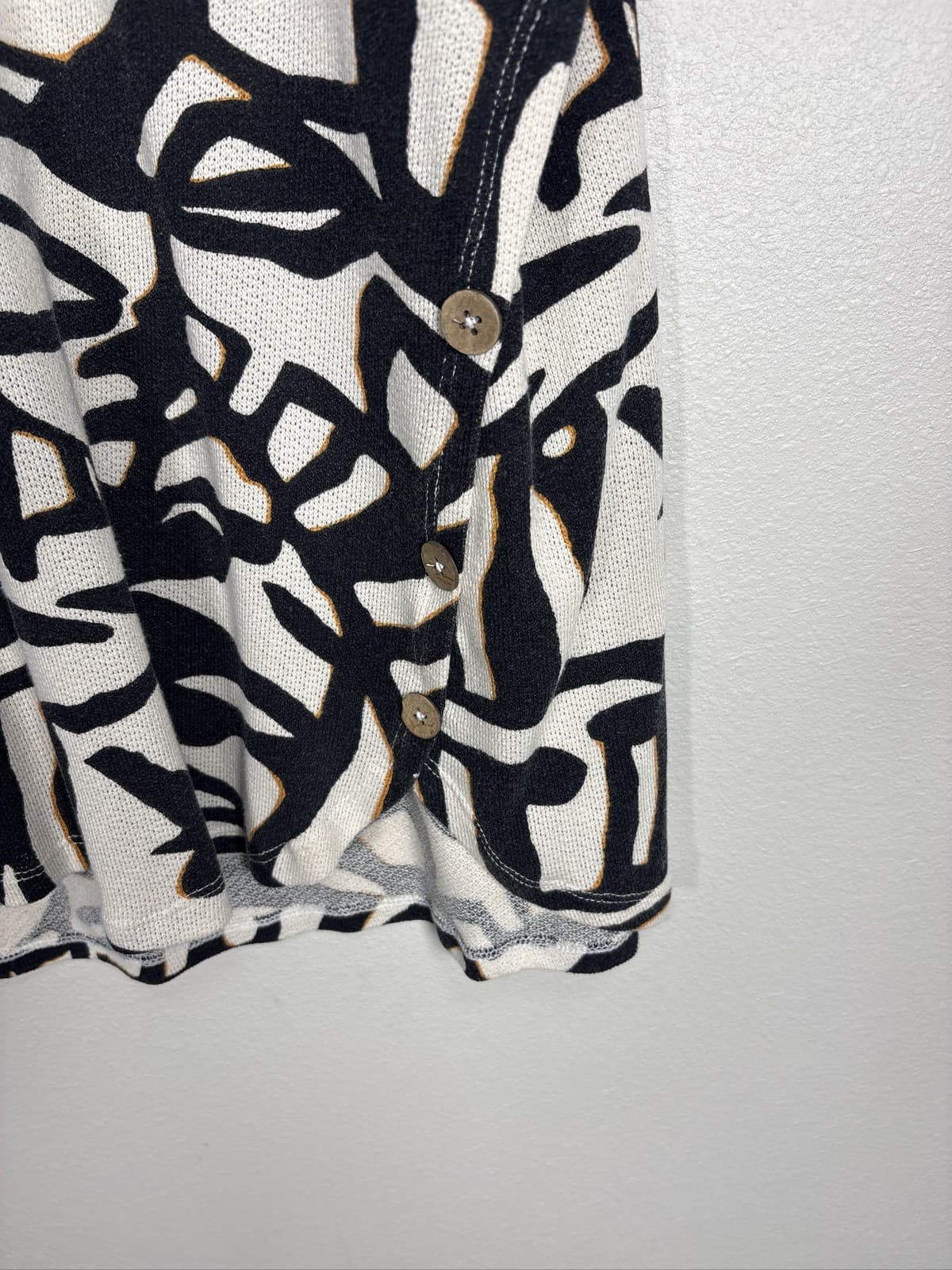 Tribal Women's Black White Abstract Print Short Sleeve Button Side Top - Thumbnail 3