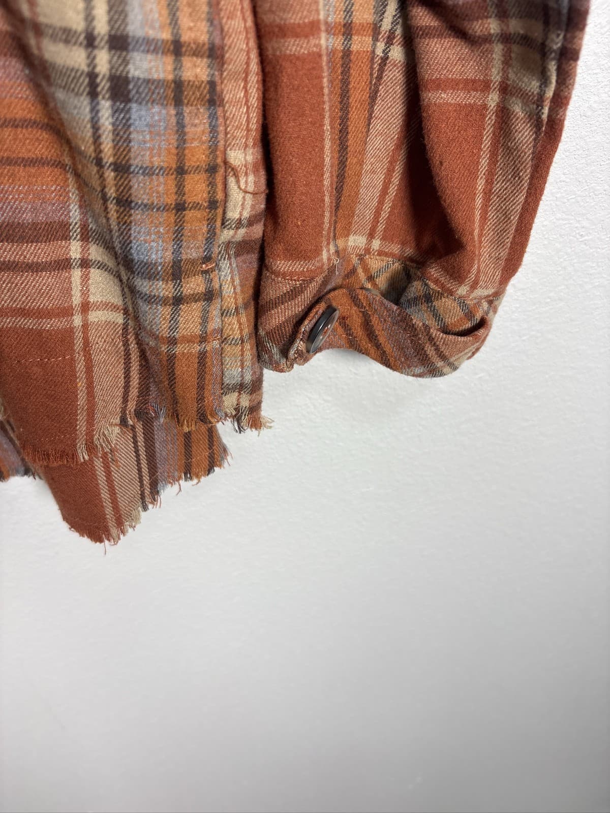 Democracy Women's Brown Plaid Flannel Shirt Long Sleeve Raw Hem Pockets - Thumbnail 3