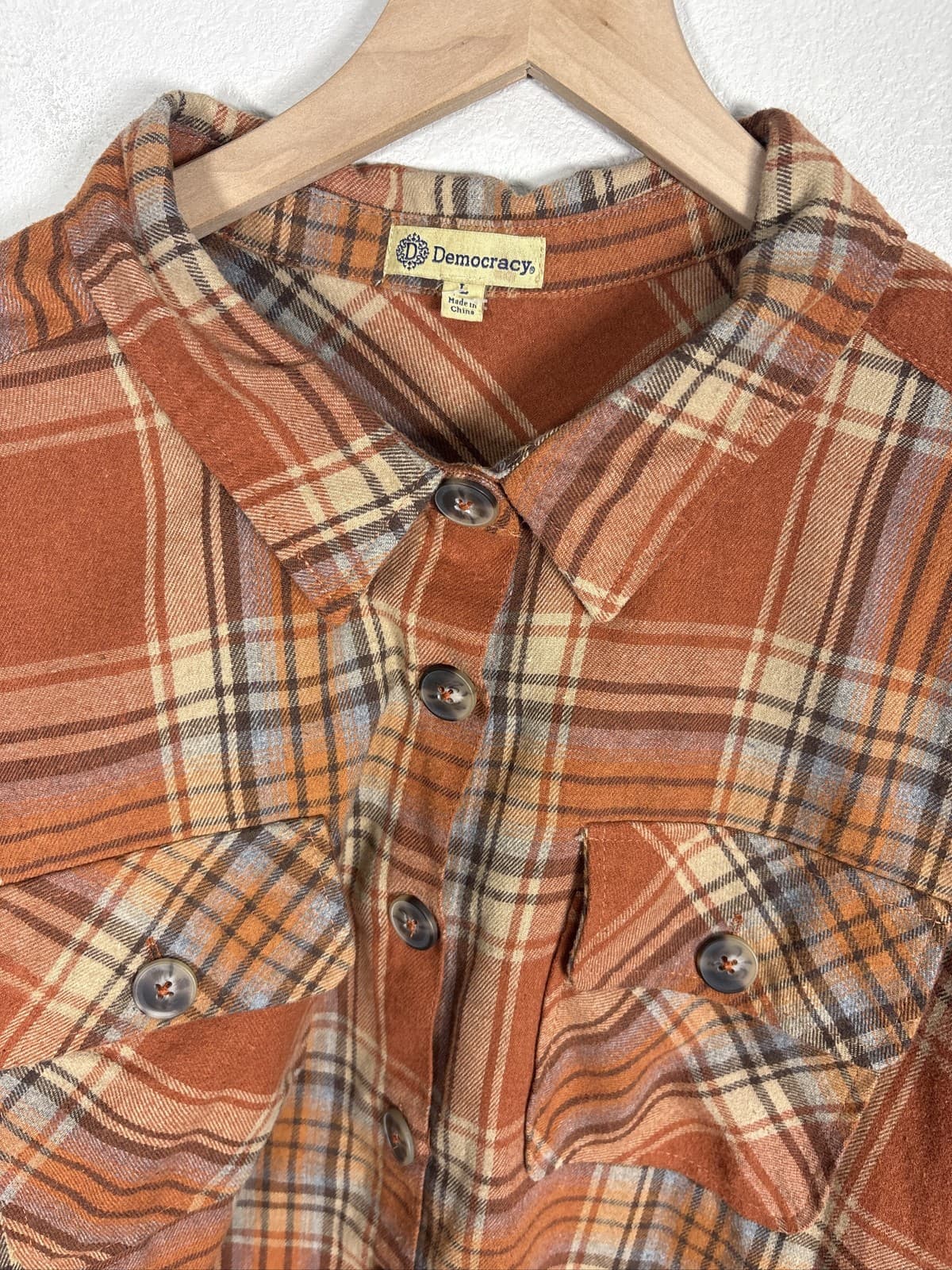 Democracy Women's Brown Plaid Flannel Shirt Long Sleeve Raw Hem Pockets - Thumbnail 2