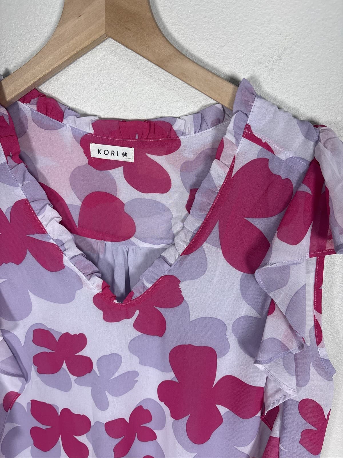 Kori America Women's Floral Sleeveless V-Neck Ruffle Blouse Pink Purple - Thumbnail 2
