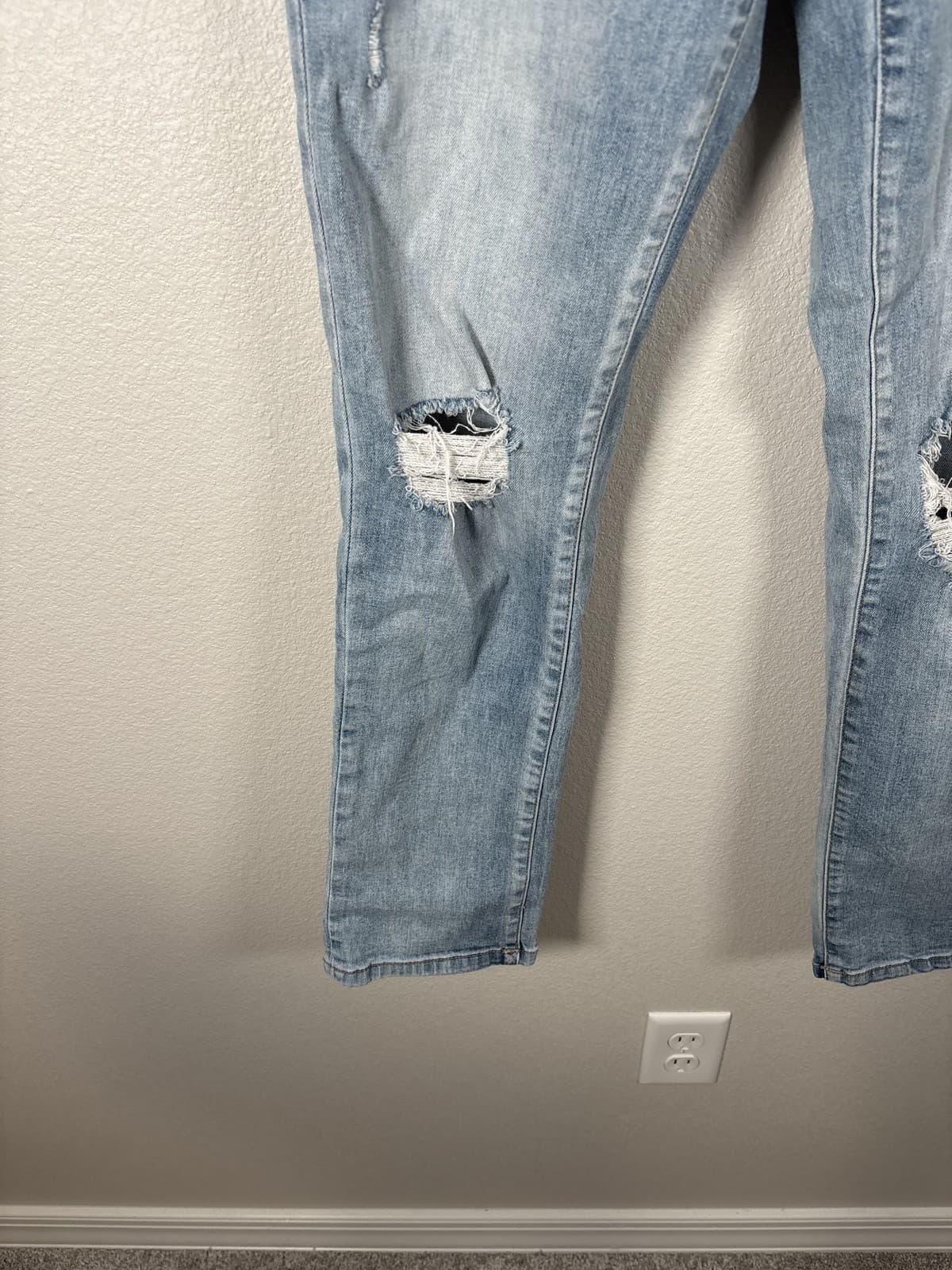 Celebrity Pink Women's Distressed Skinny Jeans Blue Size 7 Ripped - Thumbnail 6