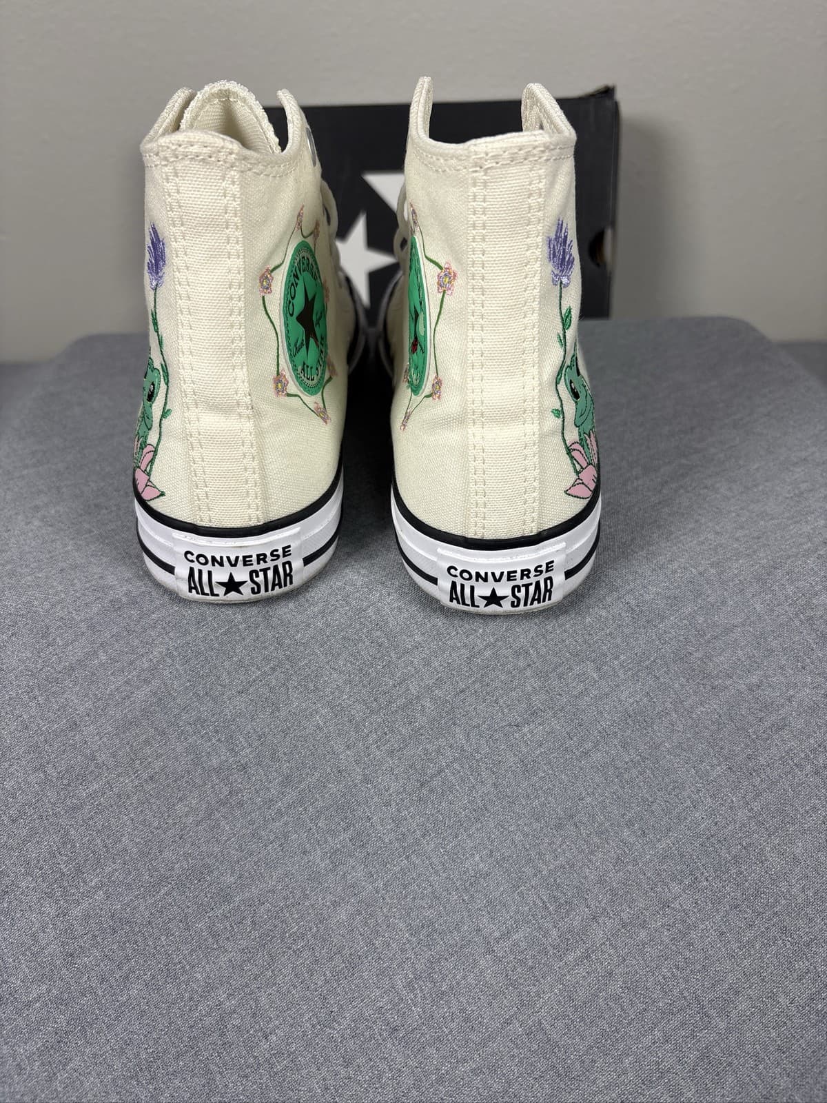 Converse Chuck Taylor All Star Lily Pad Frog Garden High Sneaker Women’s 7 Men 5 - Thumbnail 4