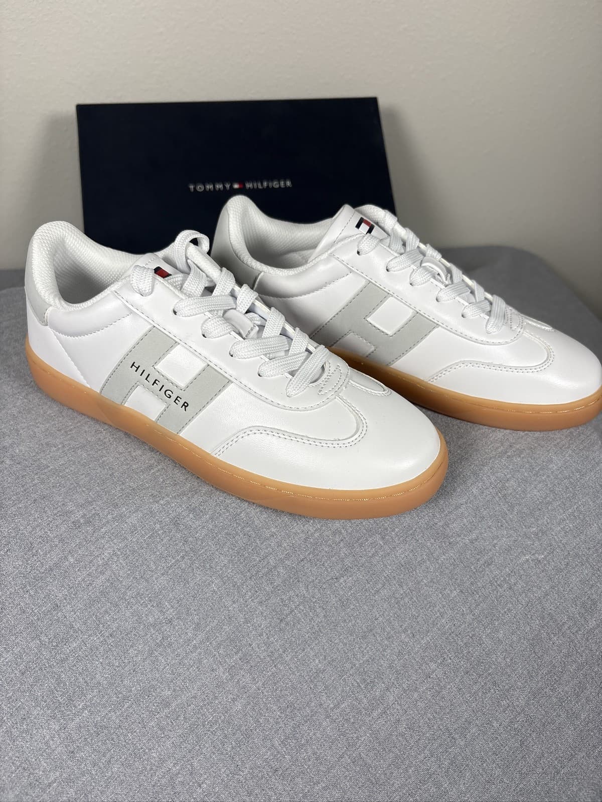 Tommy Hilfiger Maisie White Gum Women's Sneakers Shoes Size 7 M - Thumbnail 3