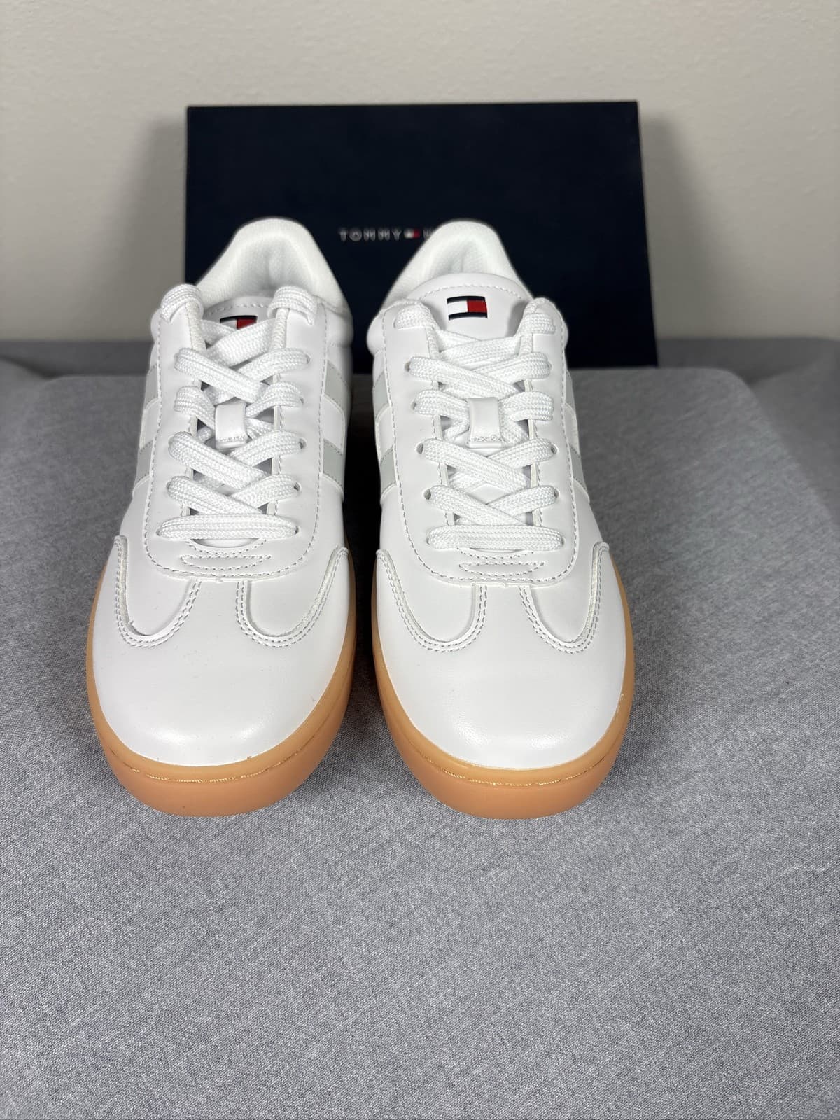Tommy Hilfiger Maisie White Gum Women's Sneakers Shoes Size 7 M - Thumbnail 2