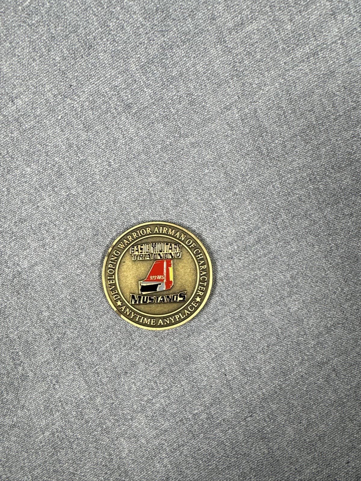 USAF 323rd Training Squadron Mustangs Association Challenge Coin - Thumbnail 2