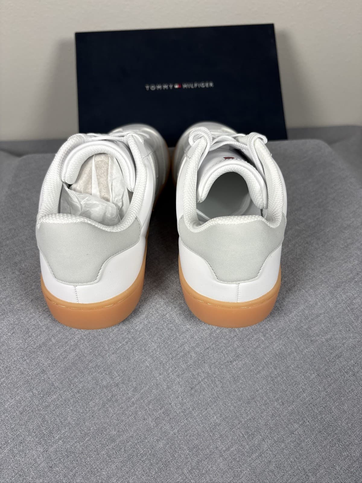Tommy Hilfiger Maisie White Gum Women's Sneakers Shoes Size 7 M - Thumbnail 4