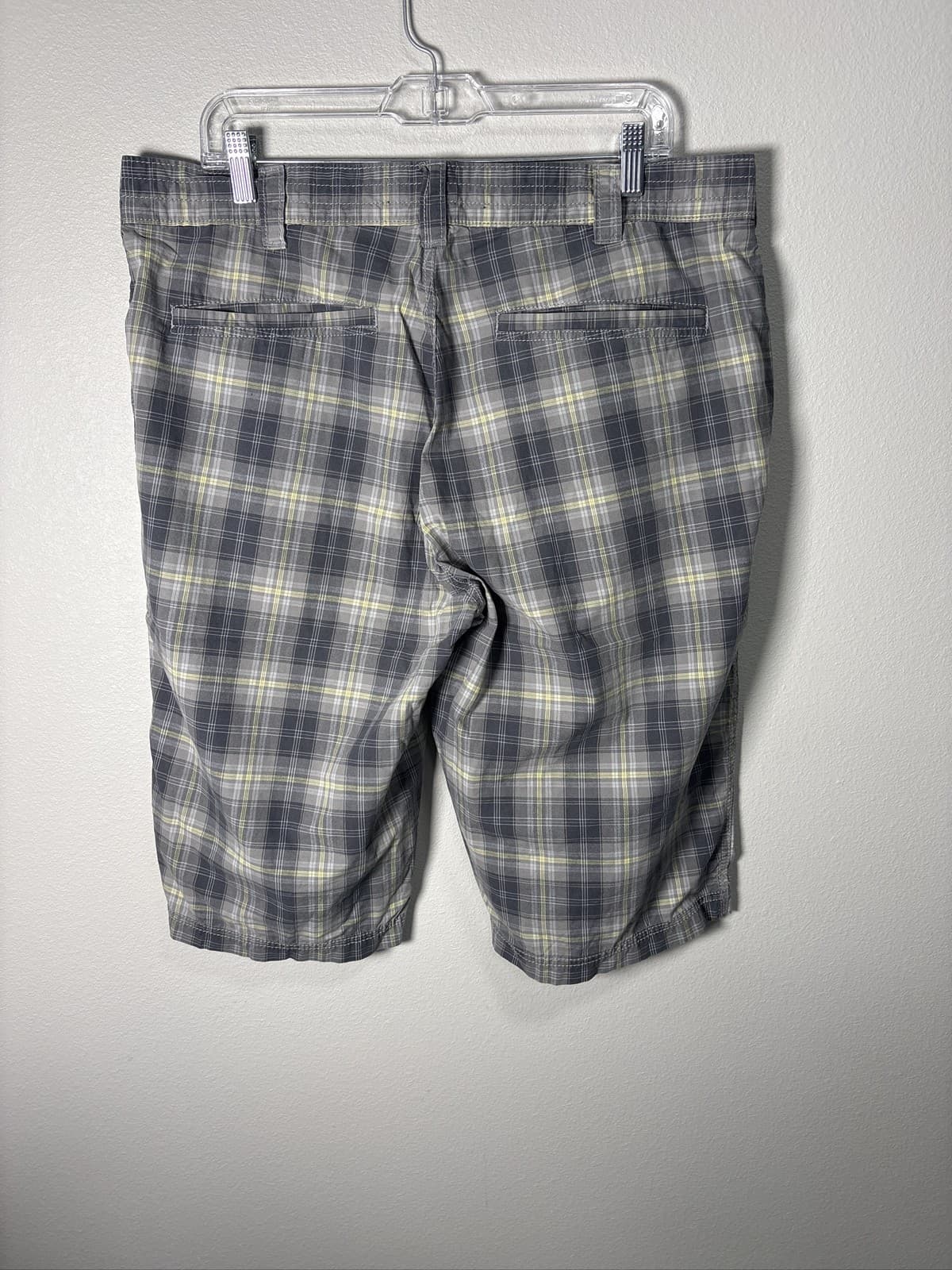 Calvin Klein Jeans Men Gray Yellow Plaid Cotton Bermuda Shorts Size 36 - Thumbnail 2