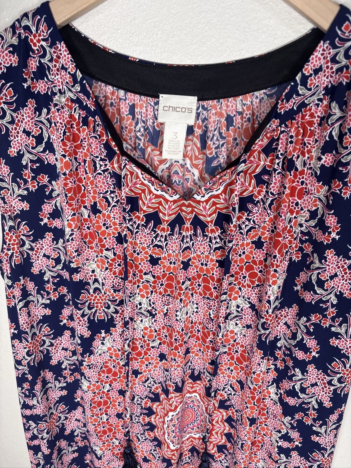 Chico's Sleeveless Tunic Dress Medallion Print V-Neck Tassel Ties Size 2 - Thumbnail 2