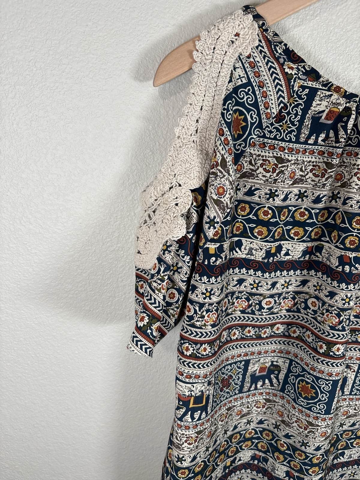 Signature Studio Cold Shoulder Elephant Crochet Trim 3/4 Sleeve Boho Blouse L - Thumbnail 8
