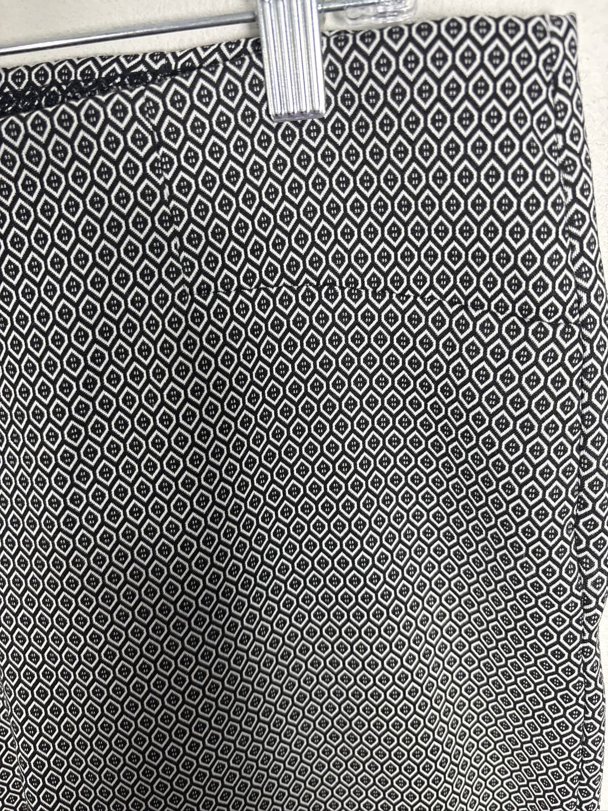 Chico's So Slimming Brigitte Ankle Pants Women's Size 12 Geometric Pull On - Thumbnail 2