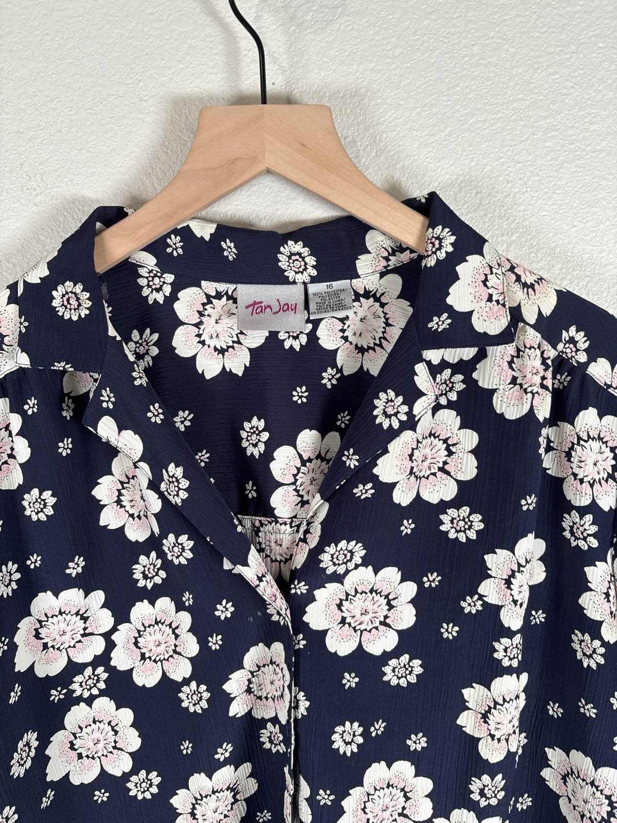 Tan Jay Navy Blue Floral Button Up Short Sleeve Collared Blouse Top 16 - Thumbnail 2