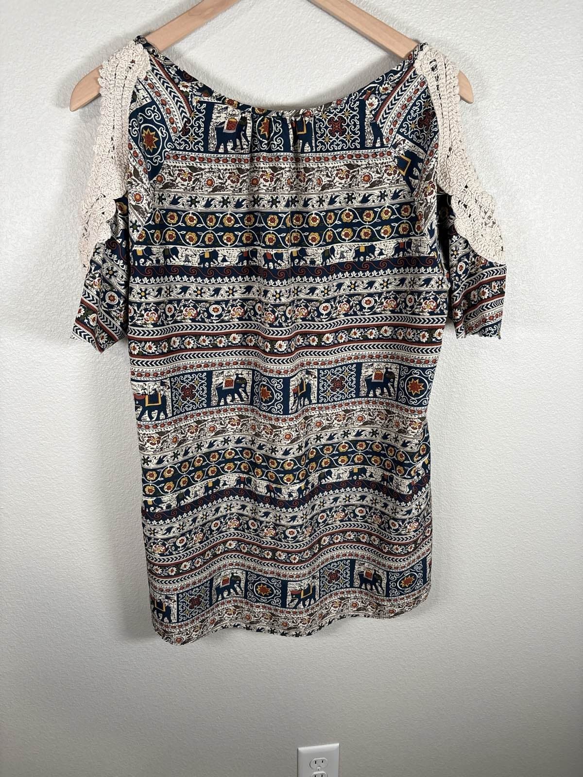 Signature Studio Cold Shoulder Elephant Crochet Trim 3/4 Sleeve Boho Blouse L - Thumbnail 6
