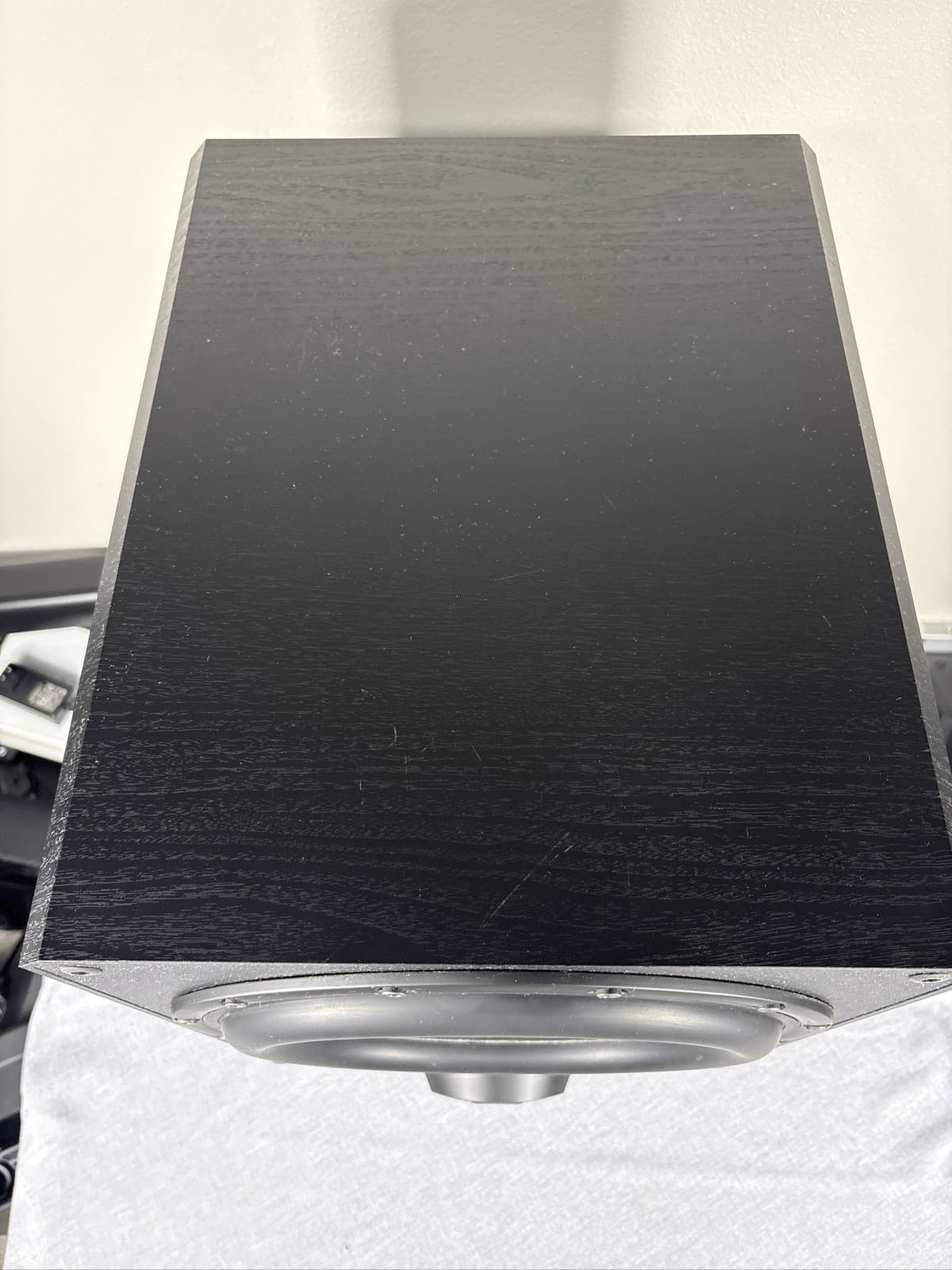 Paradigm DSP-3200 Discrete Output High-Current Powered Subwoofer - Thumbnail 2
