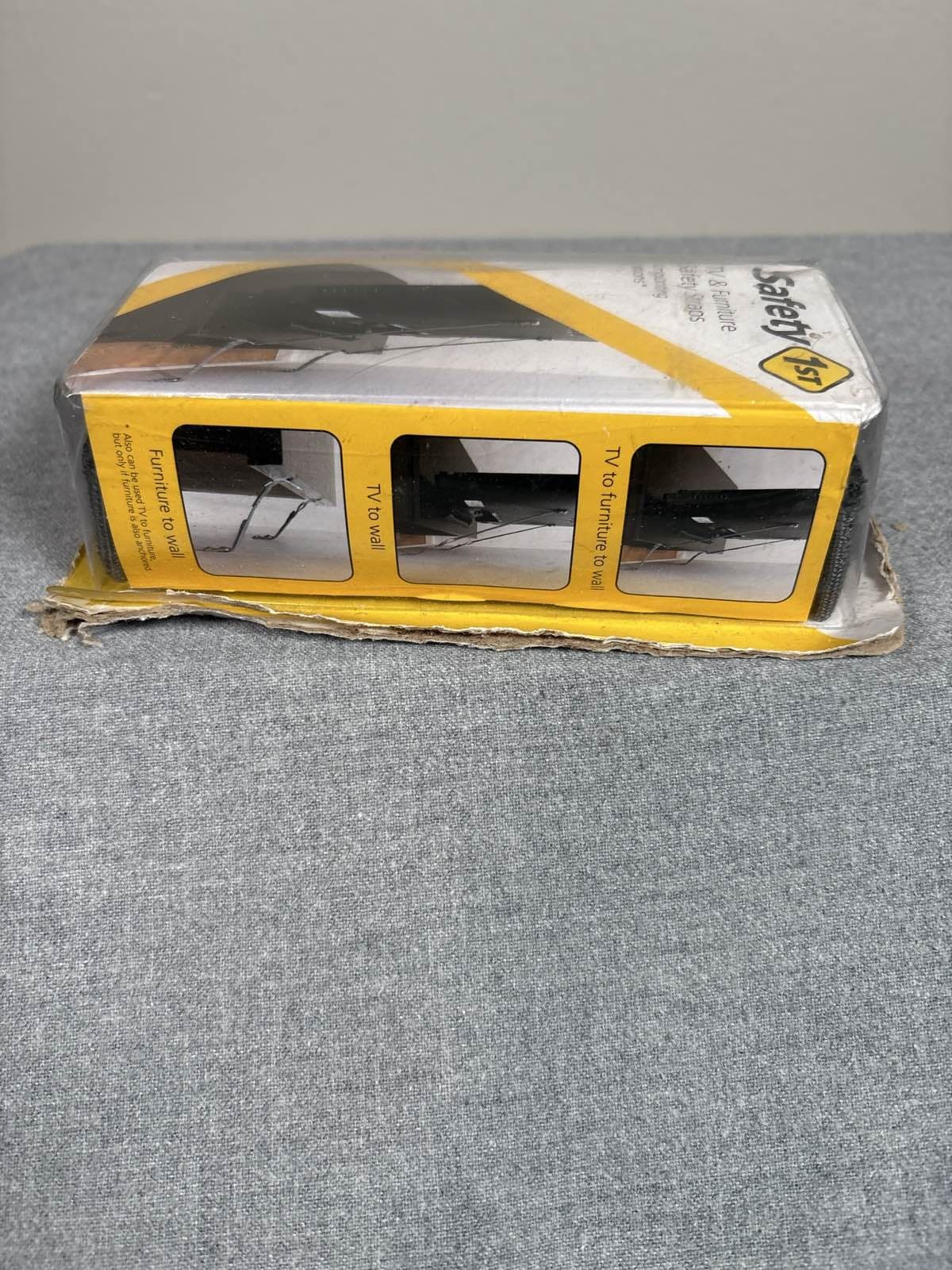 Safety 1st TV Furniture Safety Straps Baby Proof 4 Mounts - Thumbnail 4