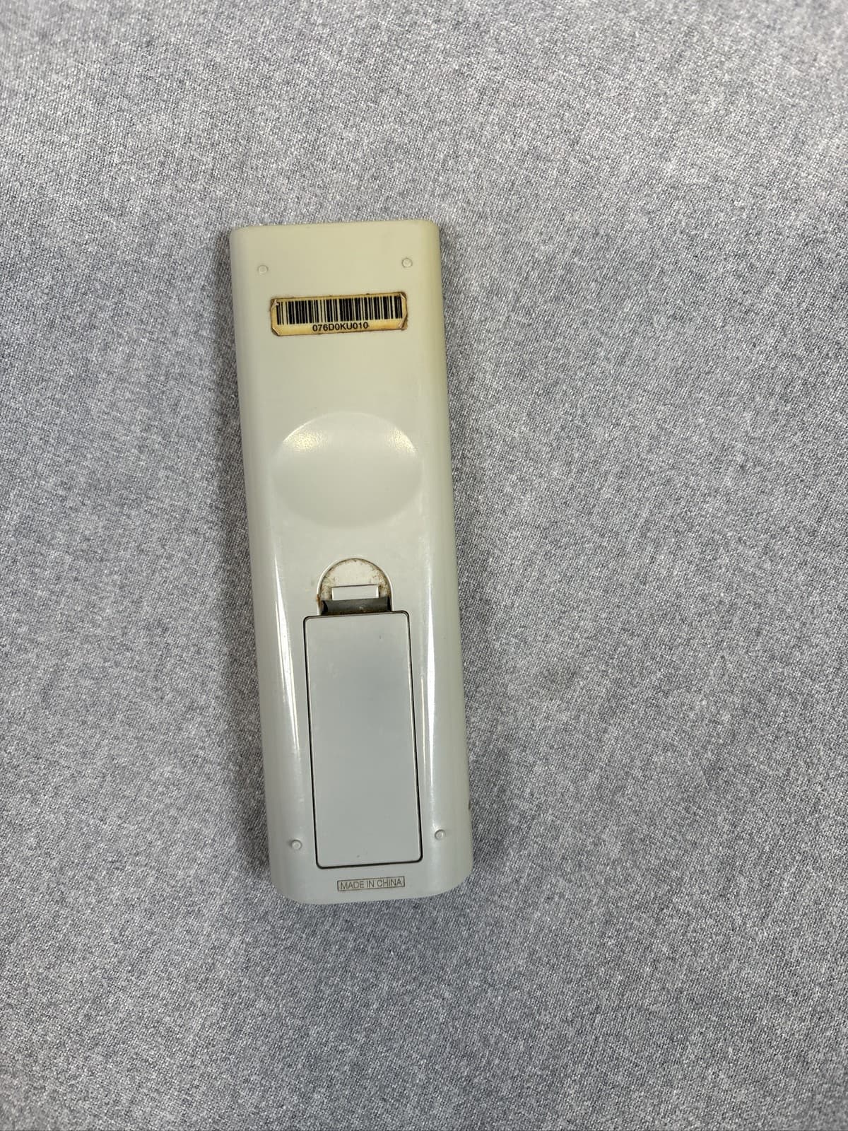 Toshiba SE-R0170 Remote for DVD/VCR Player SDV330 - Thumbnail 2