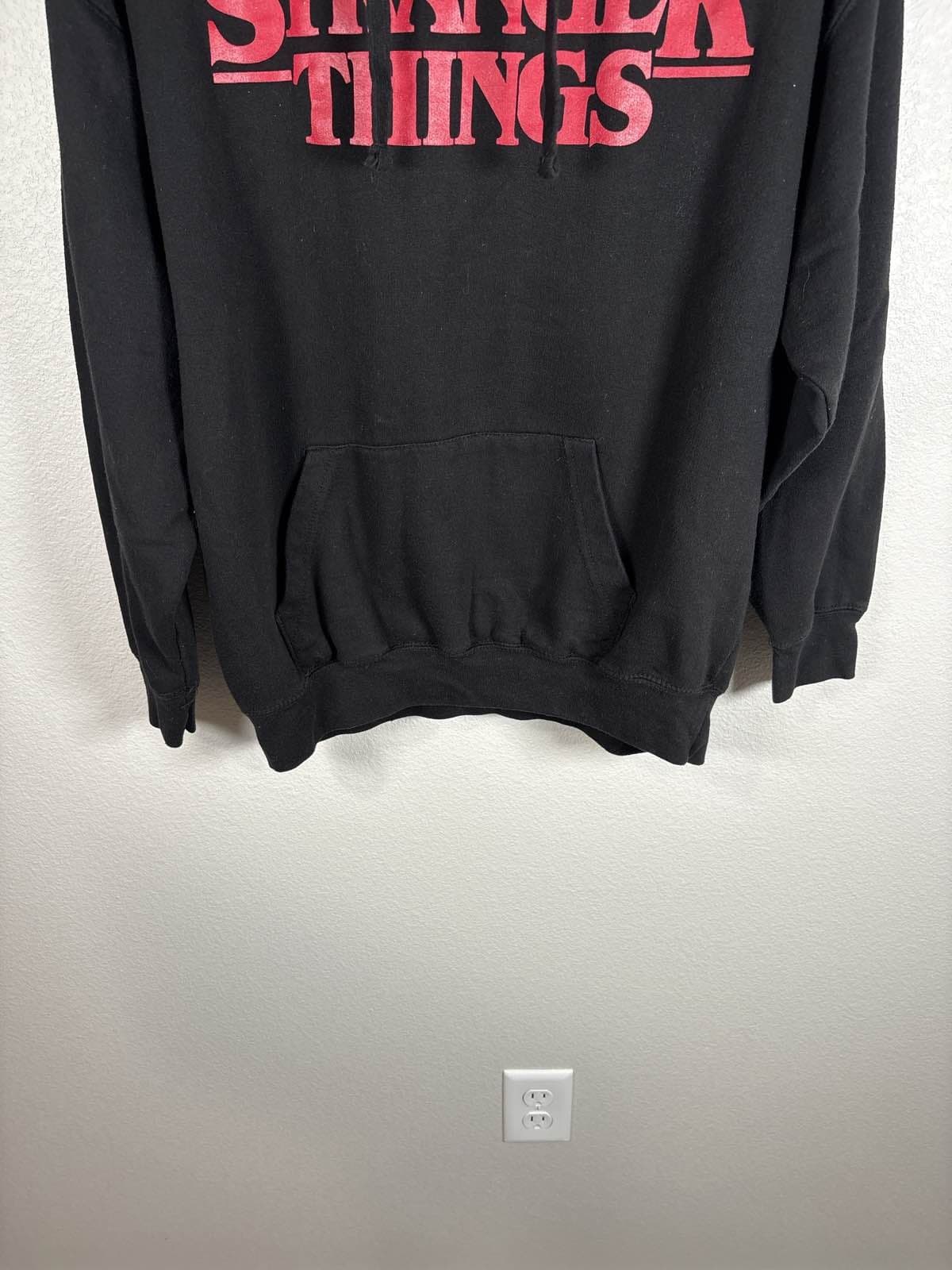 Dumbgood Stranger Things Men Sz M Hoodie Black Red Sweatshirt Oversized - Thumbnail 2