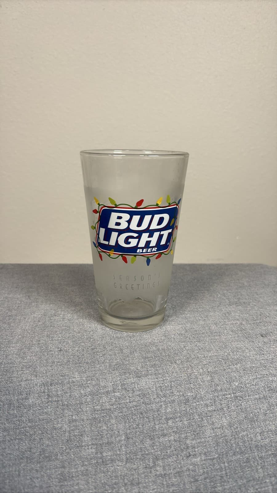 Bud Light Frosted Seasons Greetings Xmas Christmas Beer Pint Glass
