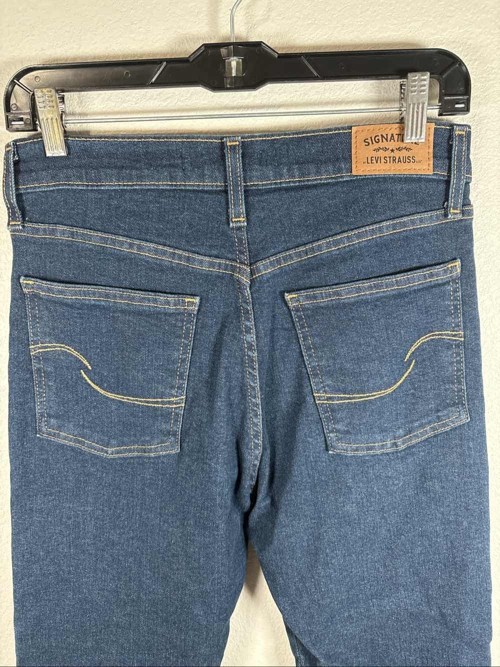 Signature Levi Strauss Women's Heritage High Rise Skinny Jeans Dark Wash - Thumbnail 6