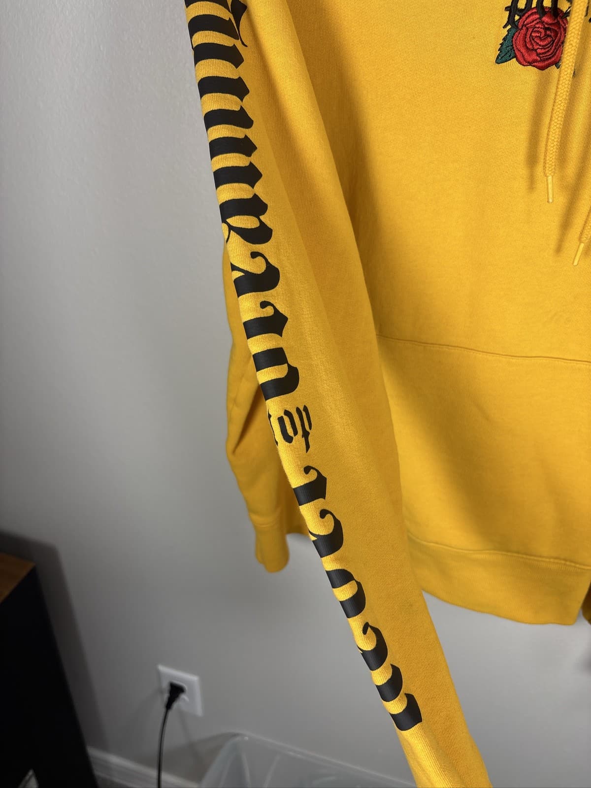 Phora Yours Truly Yellow Hoodie Rose Passion Graphic Sweatshirt - Thumbnail 4