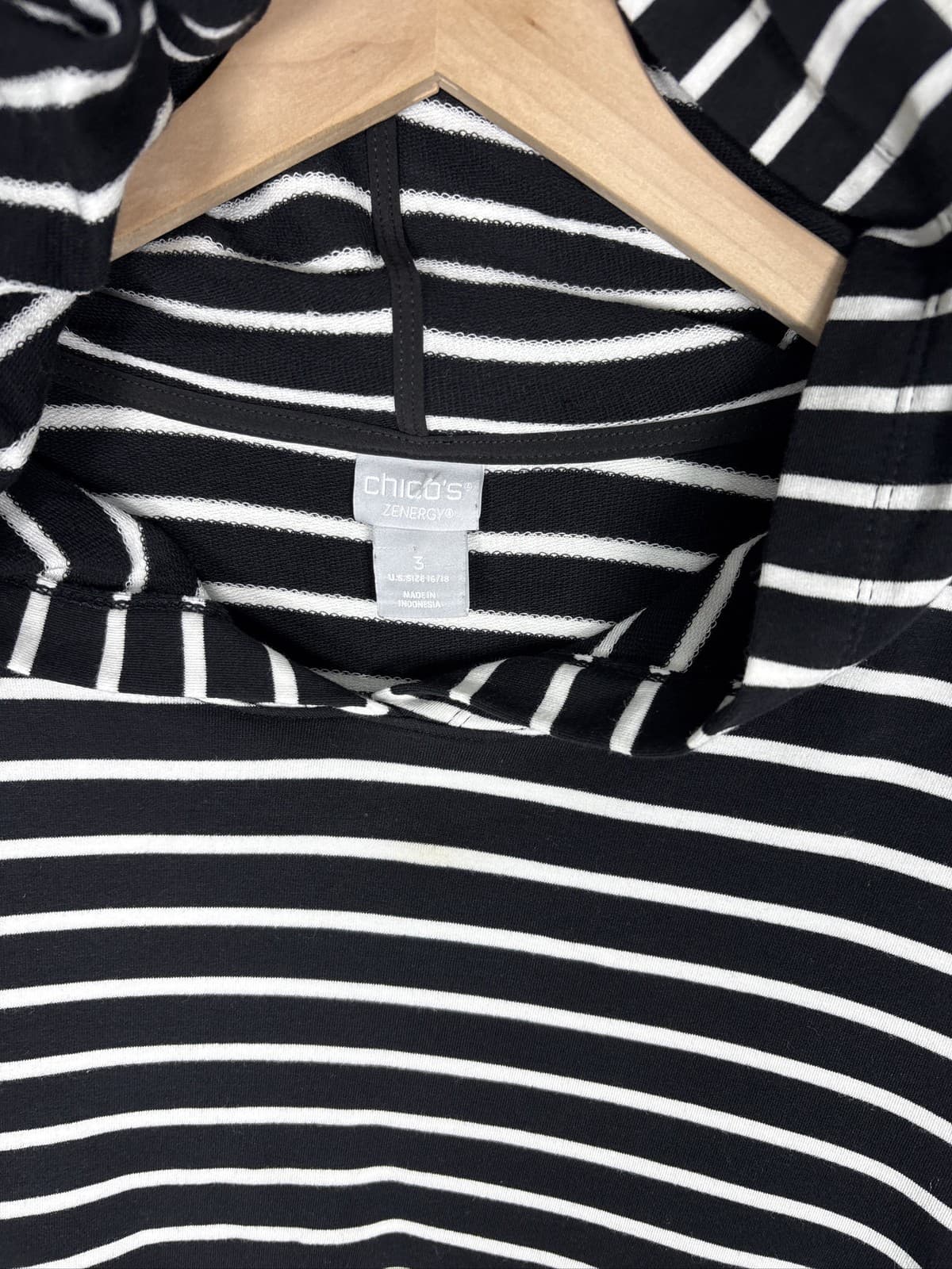 Chico's Zenergy Women's Black White Striped Long Sleeve Hoodie Pullover - Thumbnail 2