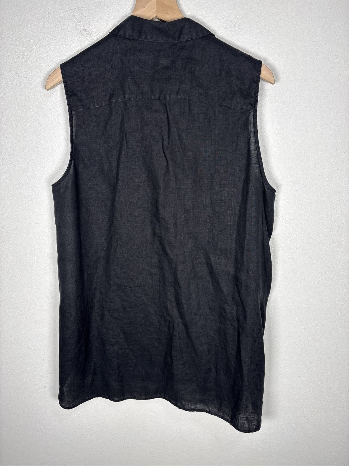 Chico's Women's Black 100% Linen Sleeveless Button Front Shirt - Thumbnail 3