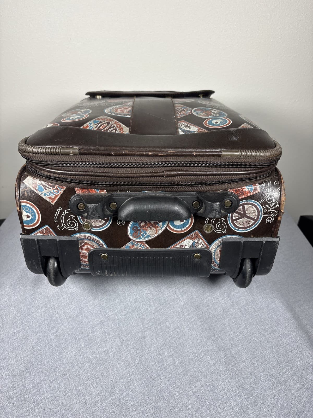 XOXO Leather Travel Print Brown Rolling Suitcase Carry On Luggage Bag - Thumbnail 5