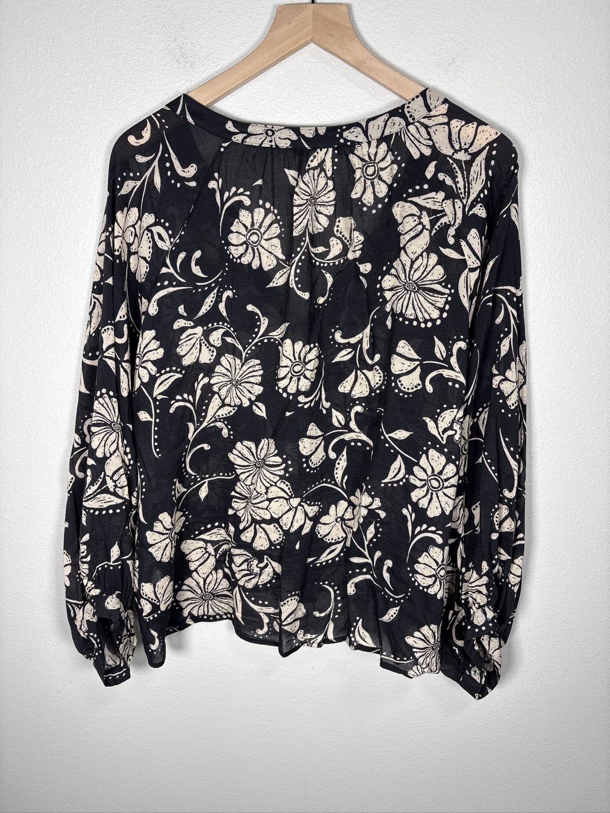 Z Supply Women's Black Tan Floral Button Down Long Sleeve Blouse XL - Thumbnail 4