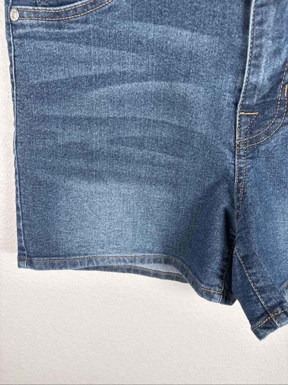 Faith Jeans Don't Lose Faith Brooks Wash Denim Shorts Women's 10P - Thumbnail 4