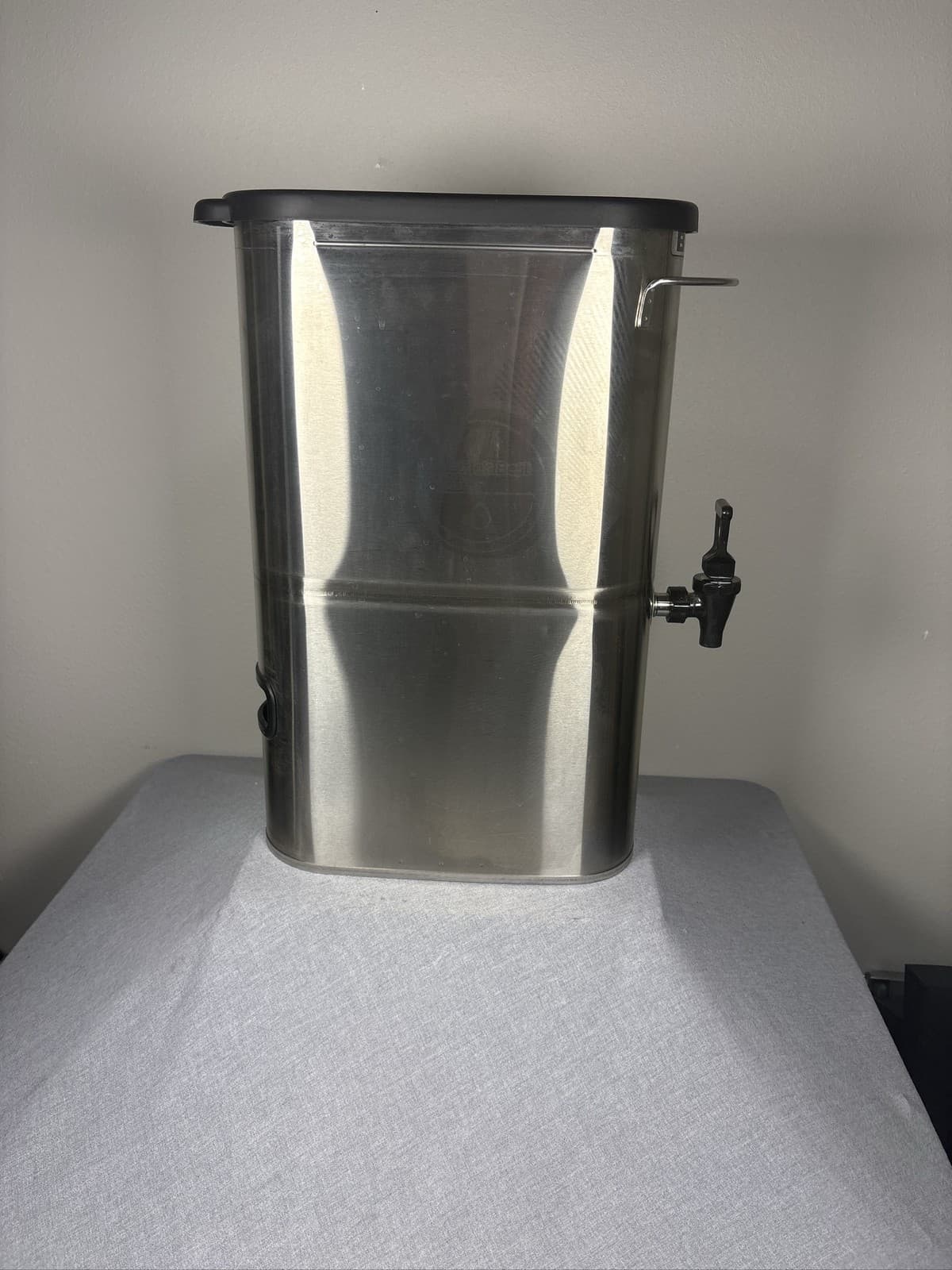 Bunn TDO-N-3.5 Narrow Iced Tea/ Iced Coffee Dispenser 3.5 Gallon Stainless Steel - Thumbnail 5