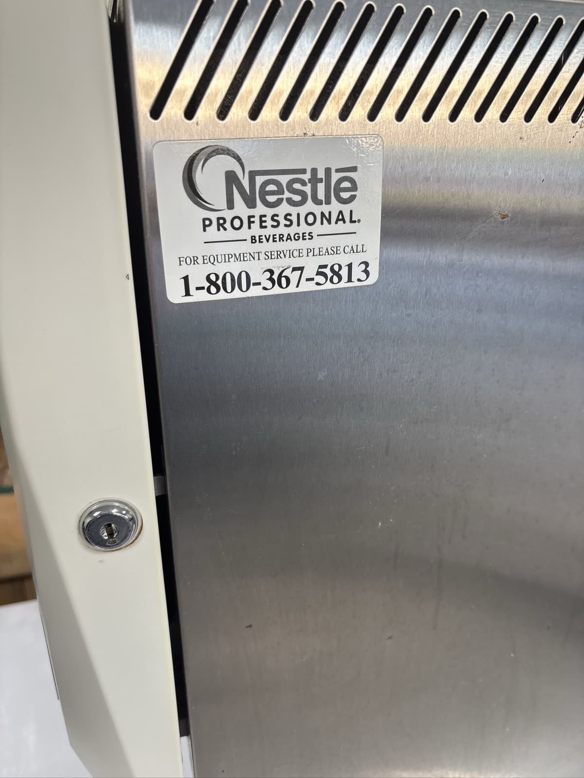 Nestle V-Cafe Commercial Beverage Dispenser 120-240V - Thumbnail 5