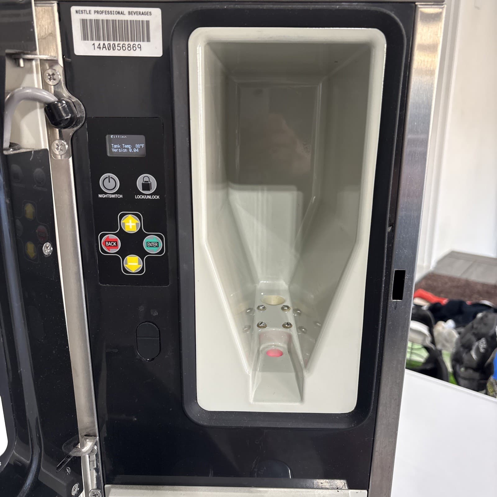 Nestle V-Cafe Commercial Beverage Dispenser 120-240V - Thumbnail 12