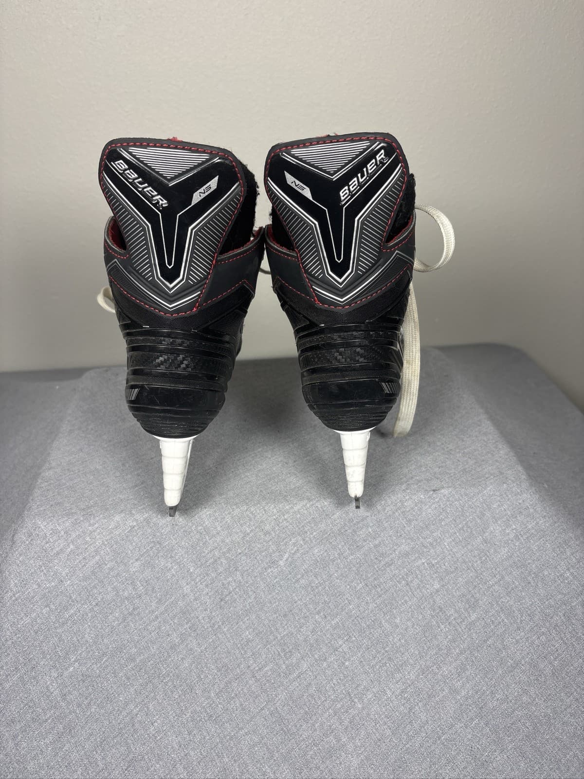 Bauer NS Ice Hockey Skates Black and Red Youth Size 1 - Thumbnail 3