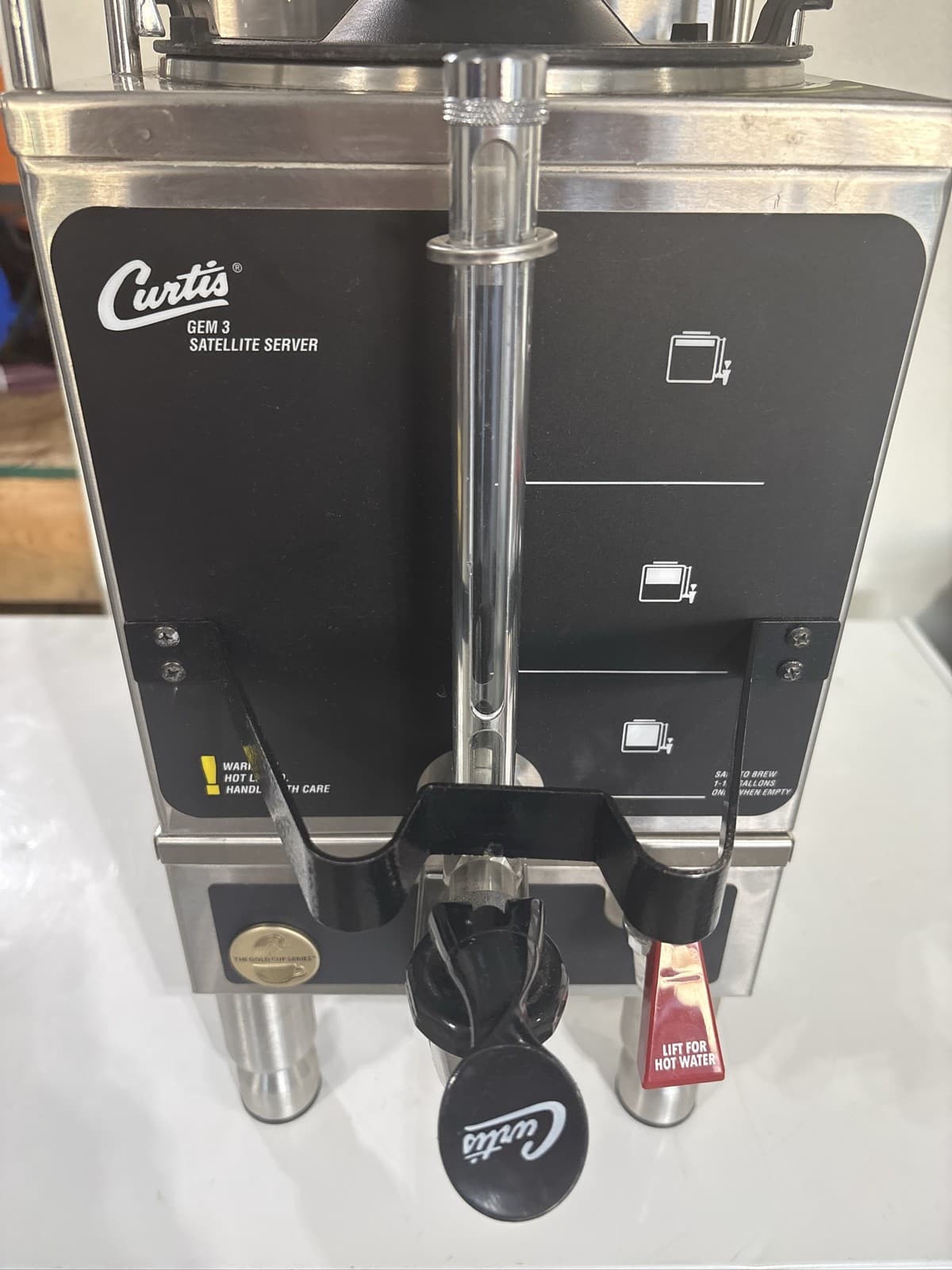 Wilbur Curtis Gemini GT Commercial Coffee Brewer Satellite System - Thumbnail 3