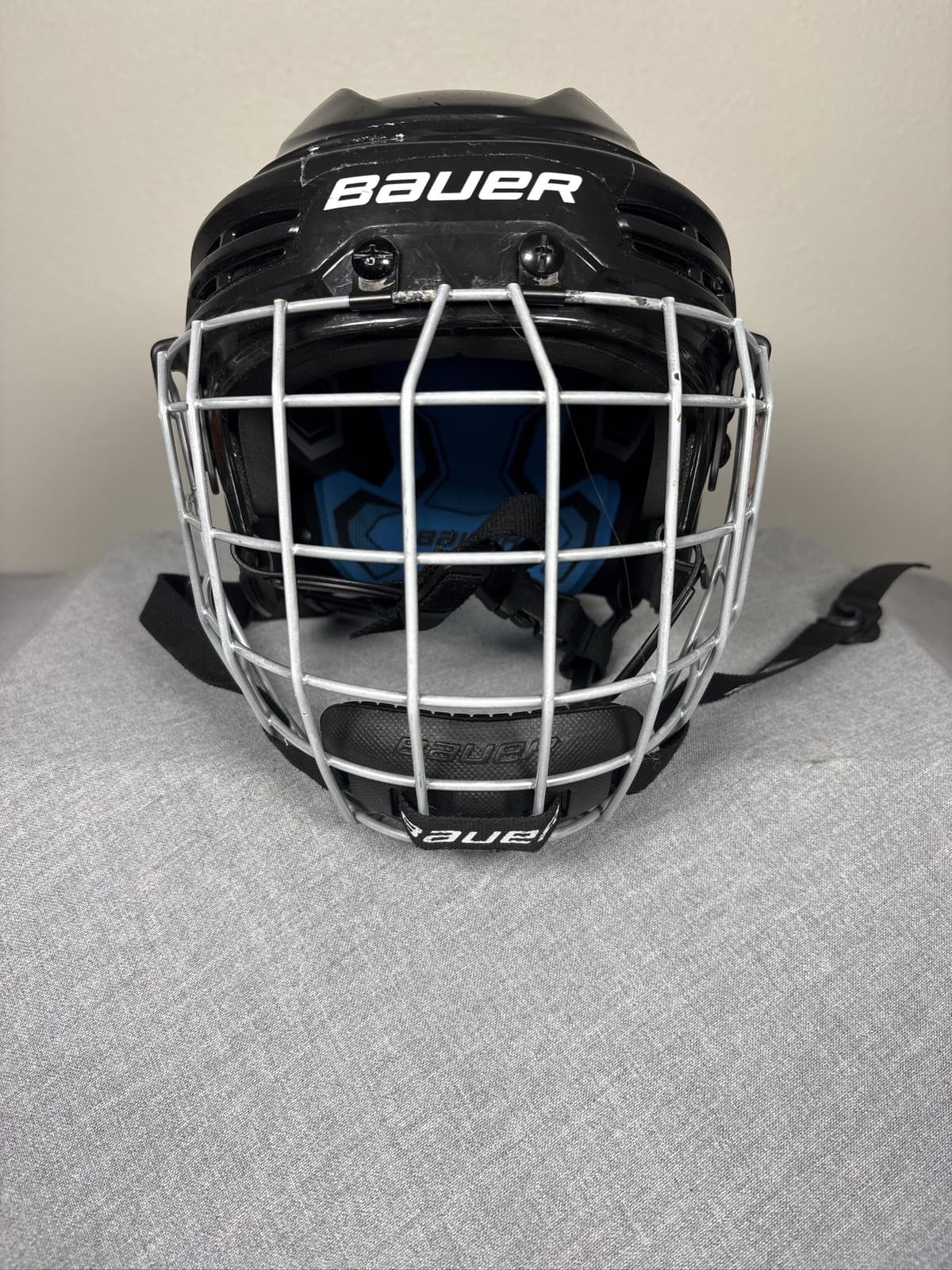 Bauer Prodigy Youth Hockey Helmet with Face Mask Cage Black Size 6-6 5/8 - Thumbnail 2