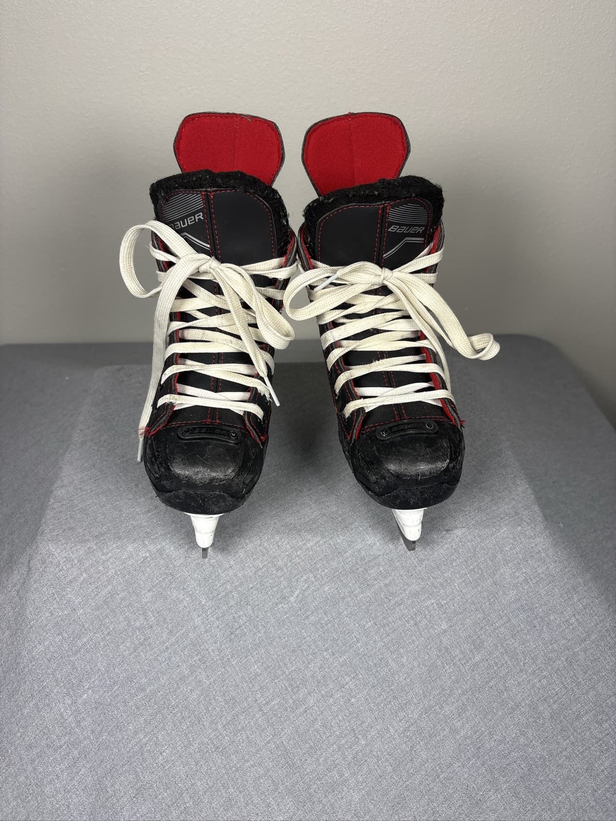 Bauer NS Ice Hockey Skates Black and Red Youth Size 1 - Thumbnail 4