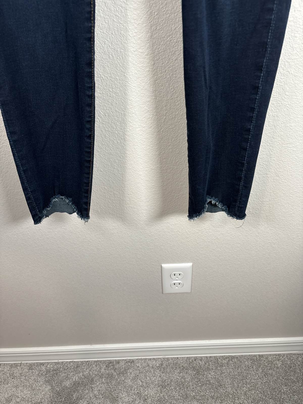 KUT From The Kloth Women's Blue Skinny Jeans Size 8 Stretch Denim - Thumbnail 3
