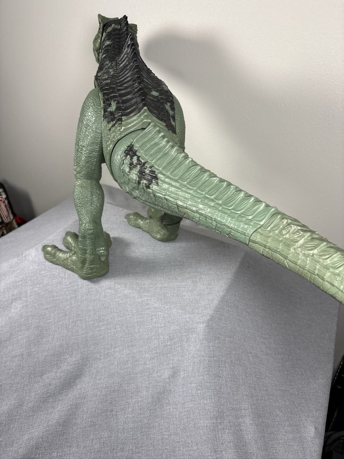 Mattel Jurassic World Dominion Strike N Roar Giganotosaurus Figure - Thumbnail 2