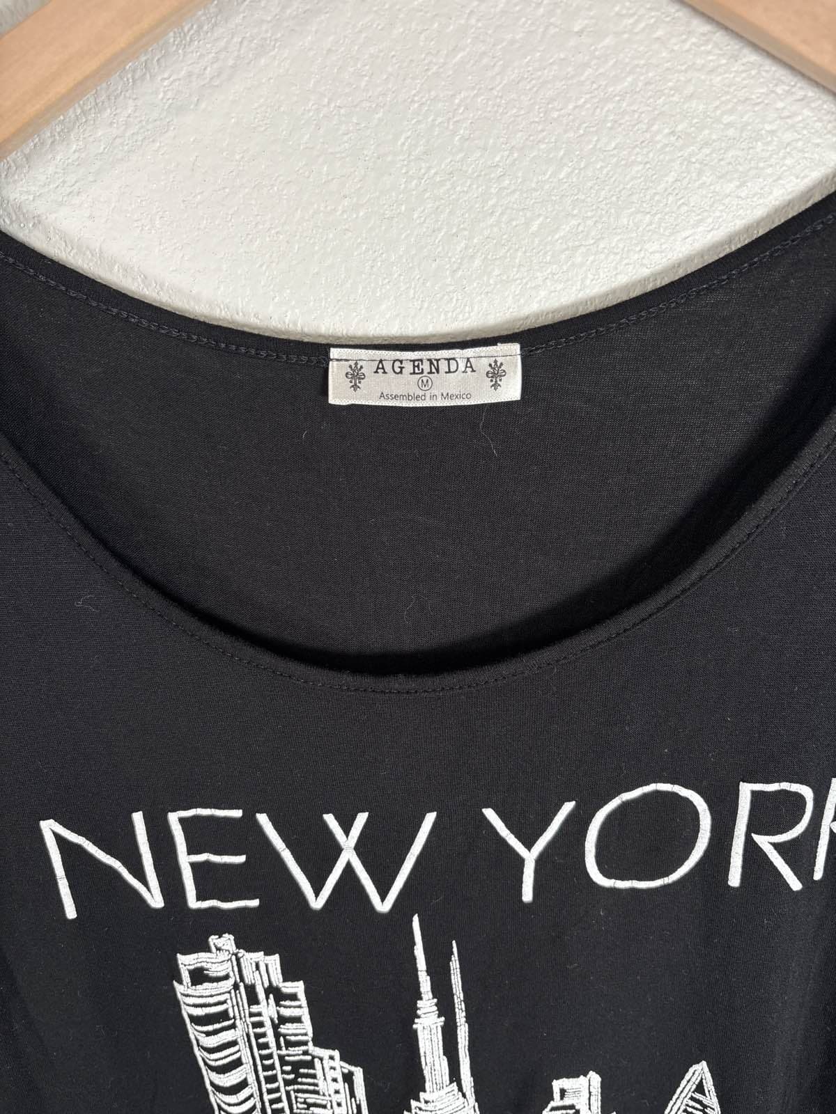 AGENDA New York City Skyline Graphic T-Shirt Black White Women's M - Thumbnail 2