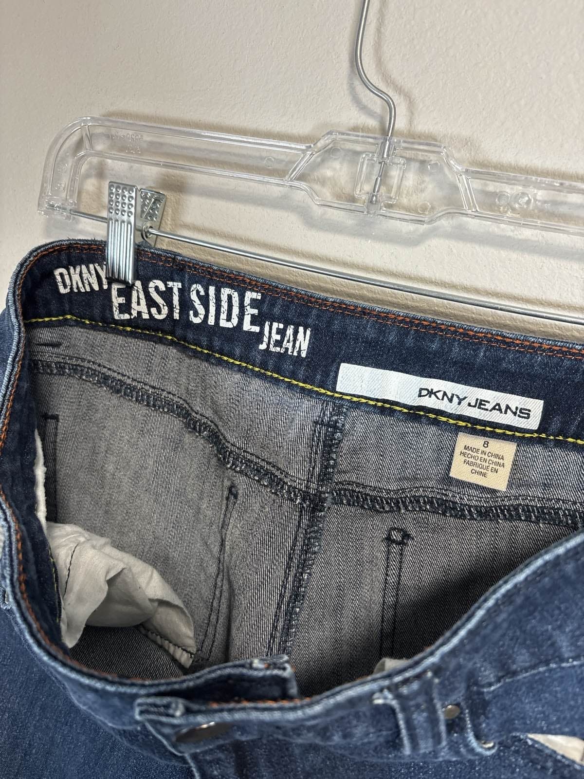 DKNY Jeans Women's East Side Dark Wash Denim Straight Leg Jeans Size 8 - Thumbnail 3