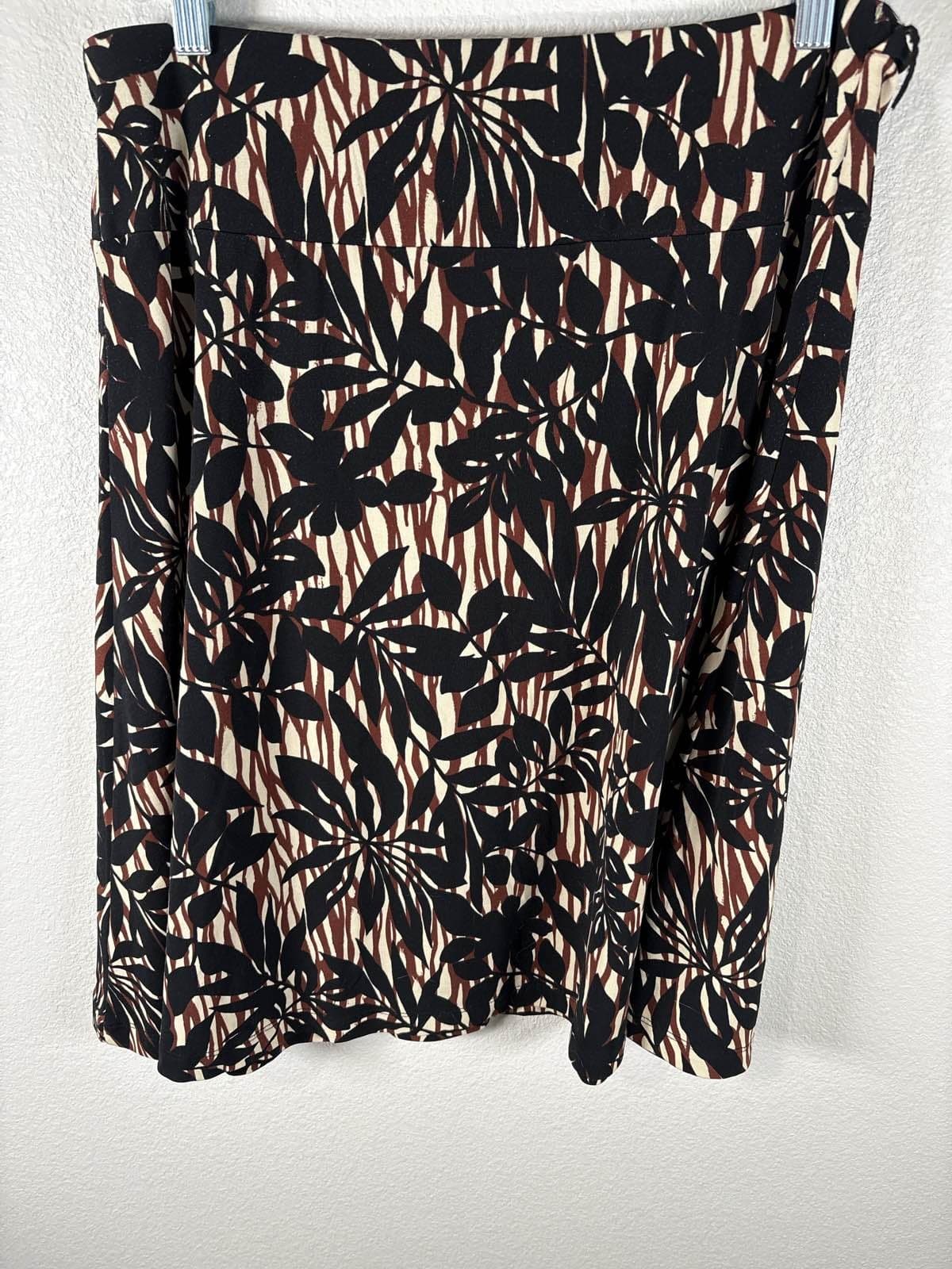 New York & Company Skirt M Brown Black Leaf Abstract Print Buckle A-Line - Thumbnail 4