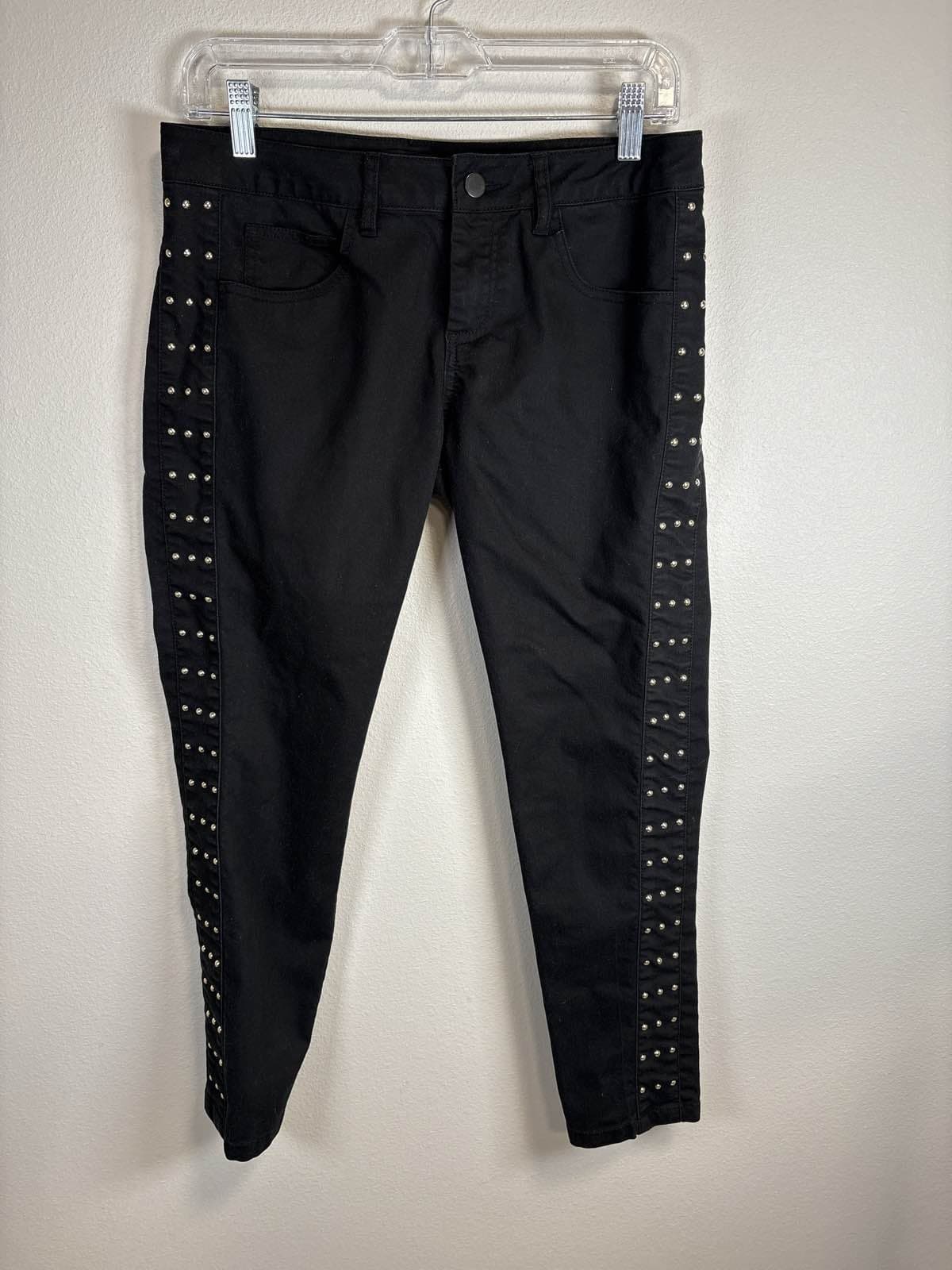 Forever 21 Women's Black Studded Skinny Jeans SZ 28
