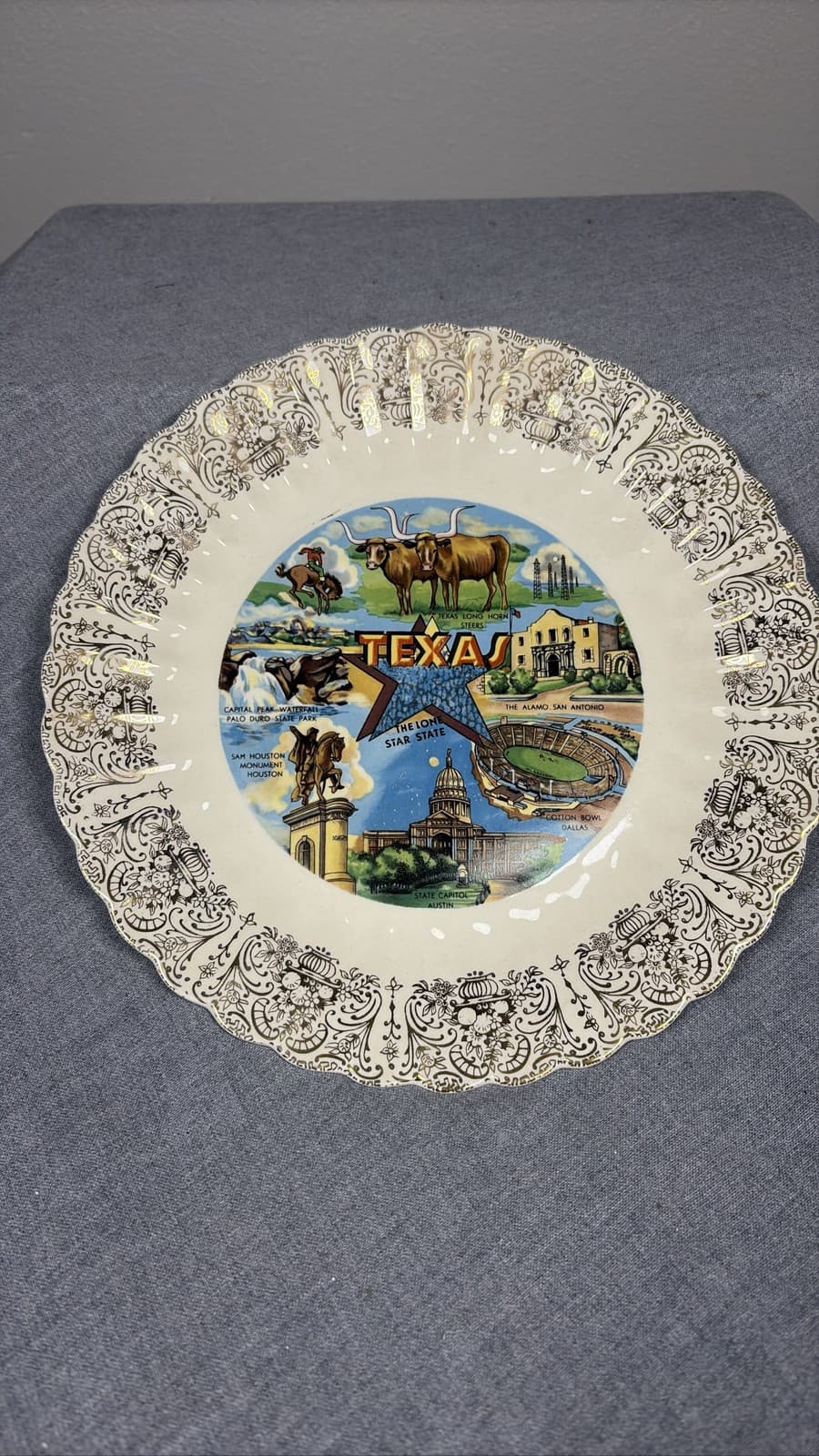 Vintage Texas The Lone Star State Souvenir Collector Plate Gold Trim Scalloped