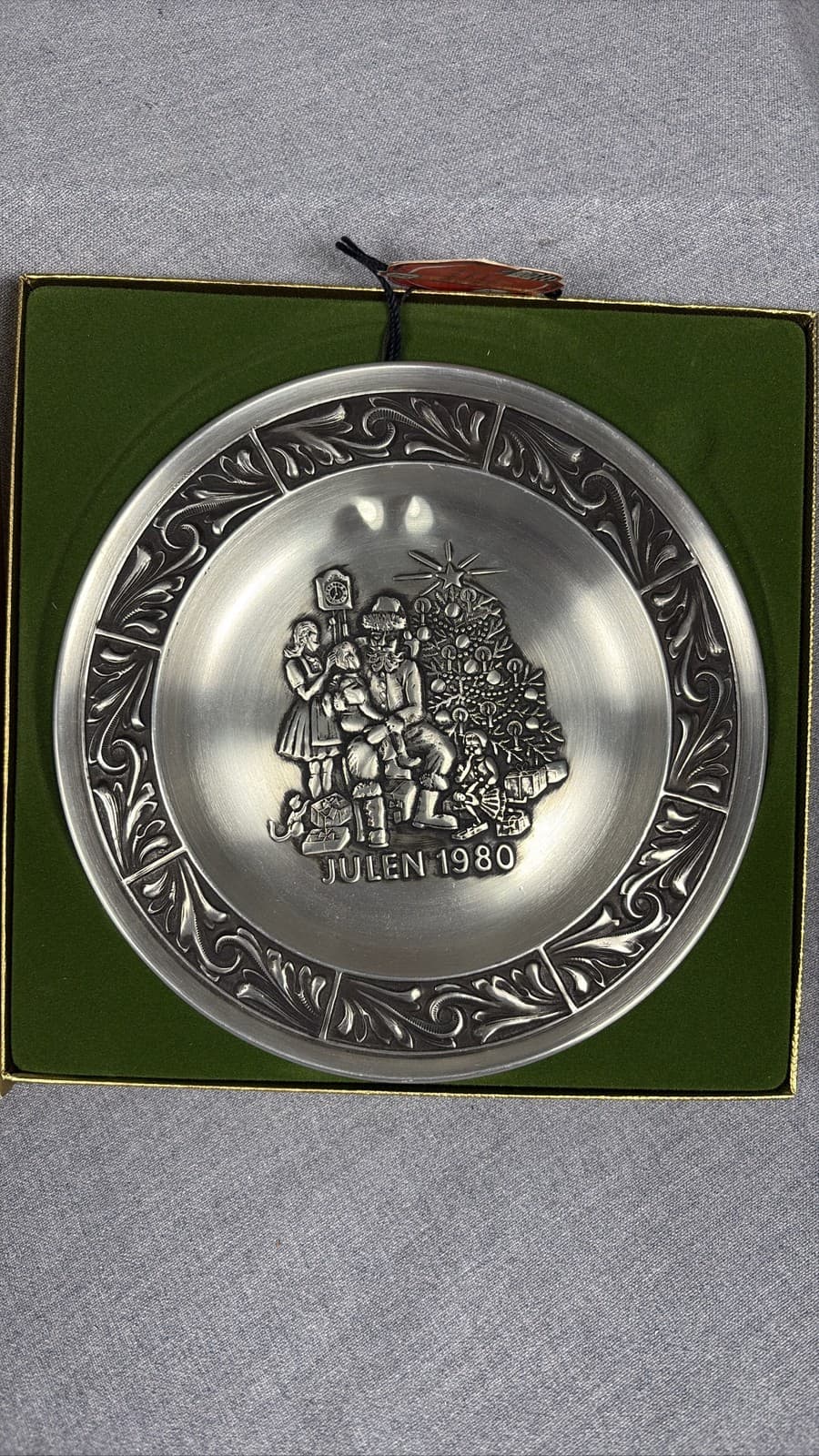 Astri Holthe Norway Pewter Christmas Plate Julen 1980 Signed In Box