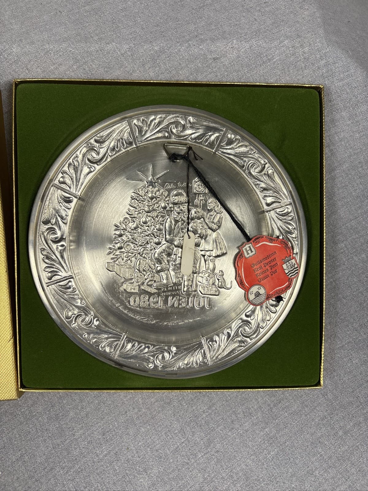 Astri Holthe Norway Pewter Christmas Plate Julen 1980 Signed In Box - Thumbnail 2