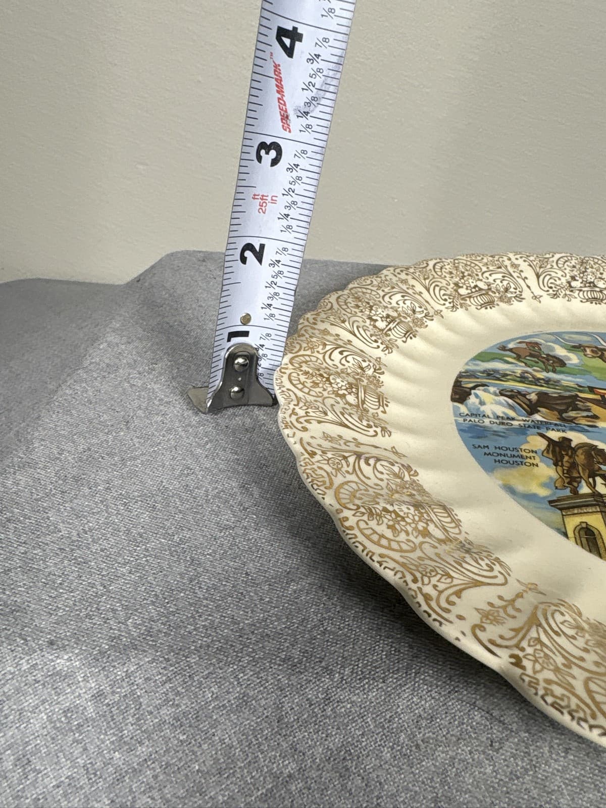 Vintage Texas The Lone Star State Souvenir Collector Plate Gold Trim Scalloped - Thumbnail 4