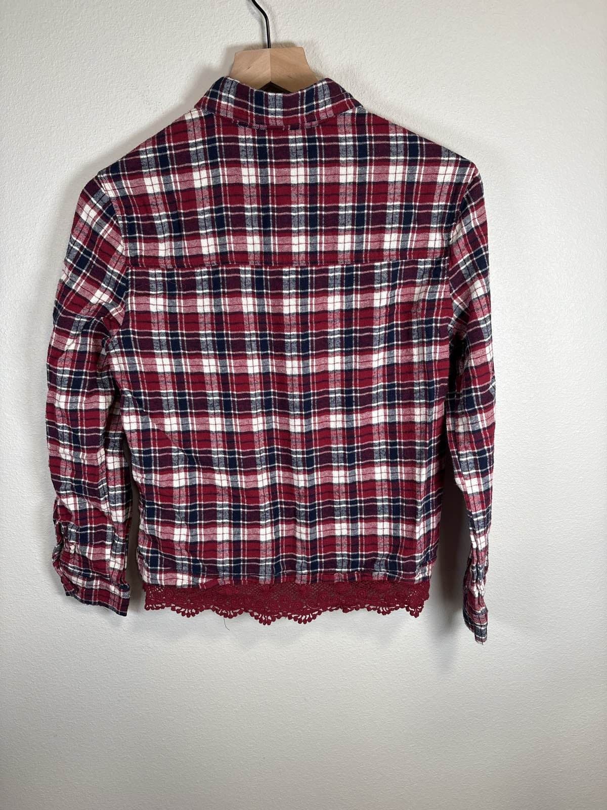 Scarlet Women's Red Navy Plaid Flannel Lace Trim Cropped Button Up M - Thumbnail 4