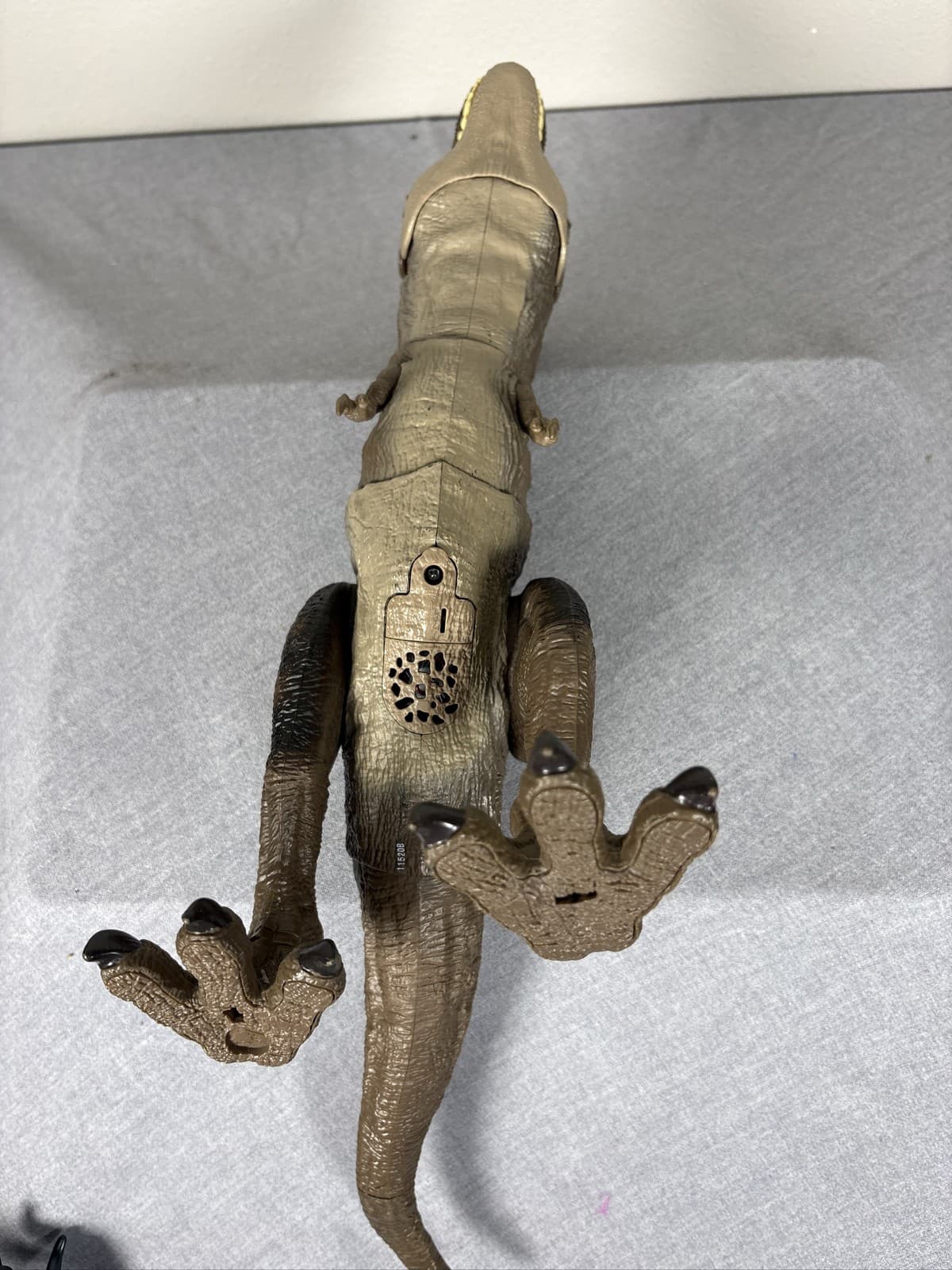 Mattel Jurassic World Dominion Thrash N Devour Tyrannosaurus T-Rex - Thumbnail 4