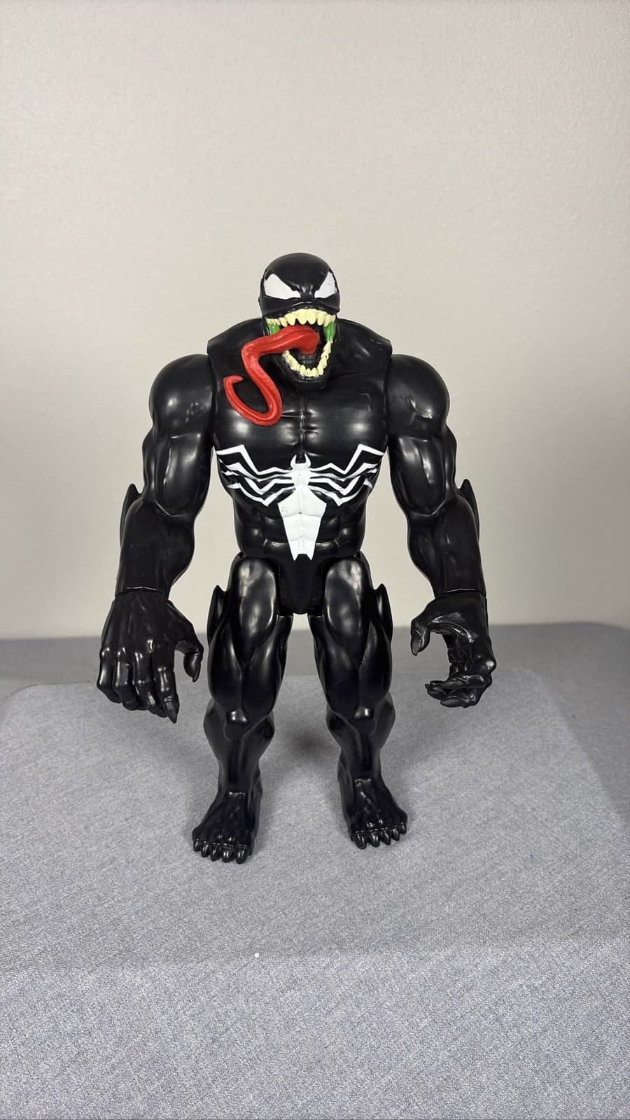 Marvel Maximum Venom Titan Hero Series 12-Inch Action Figure Hasbro 2019