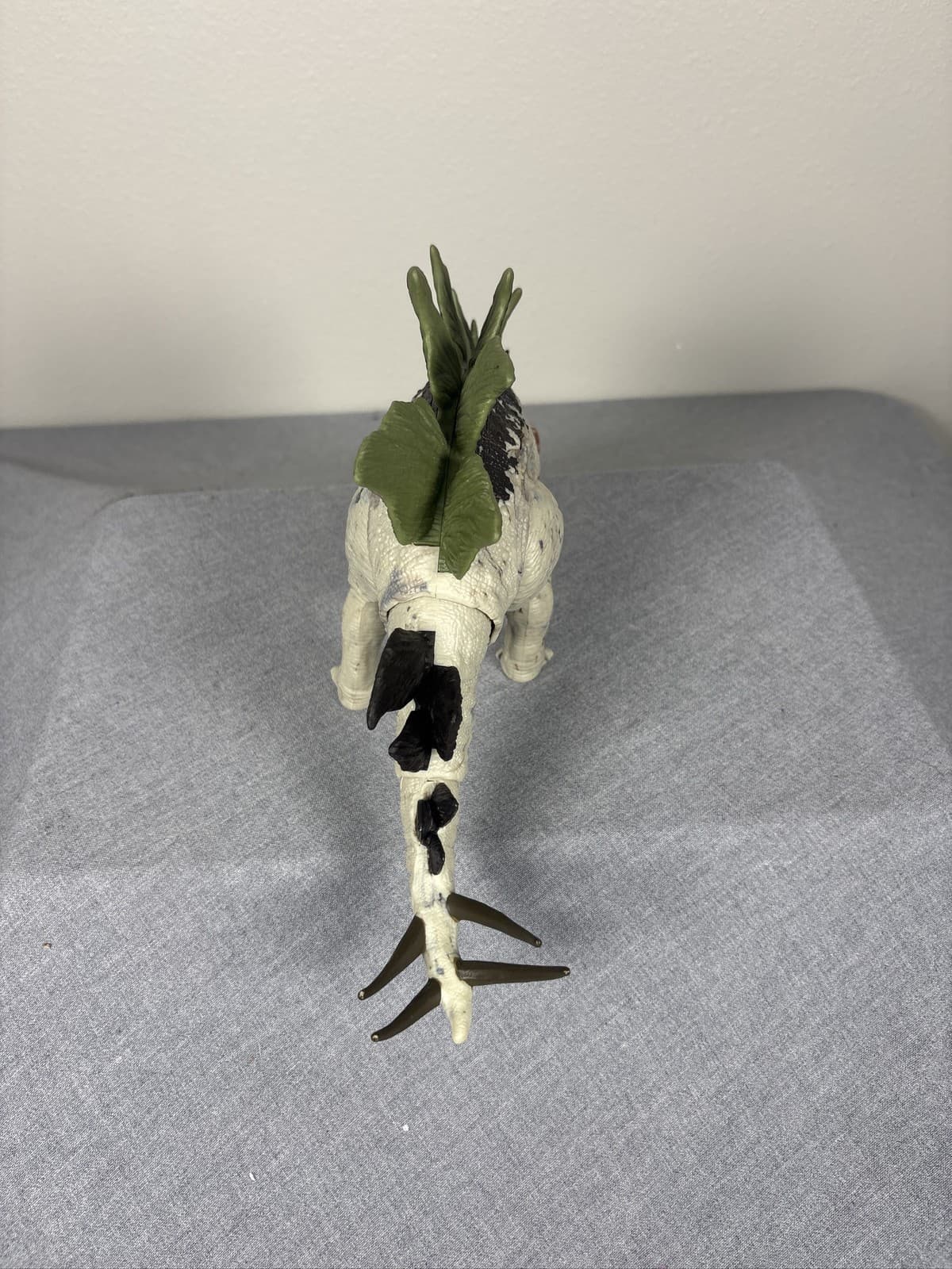 Mattel Jurassic World Dino Trackers Stegosaurus Dinosaur Action Figure - Thumbnail 4